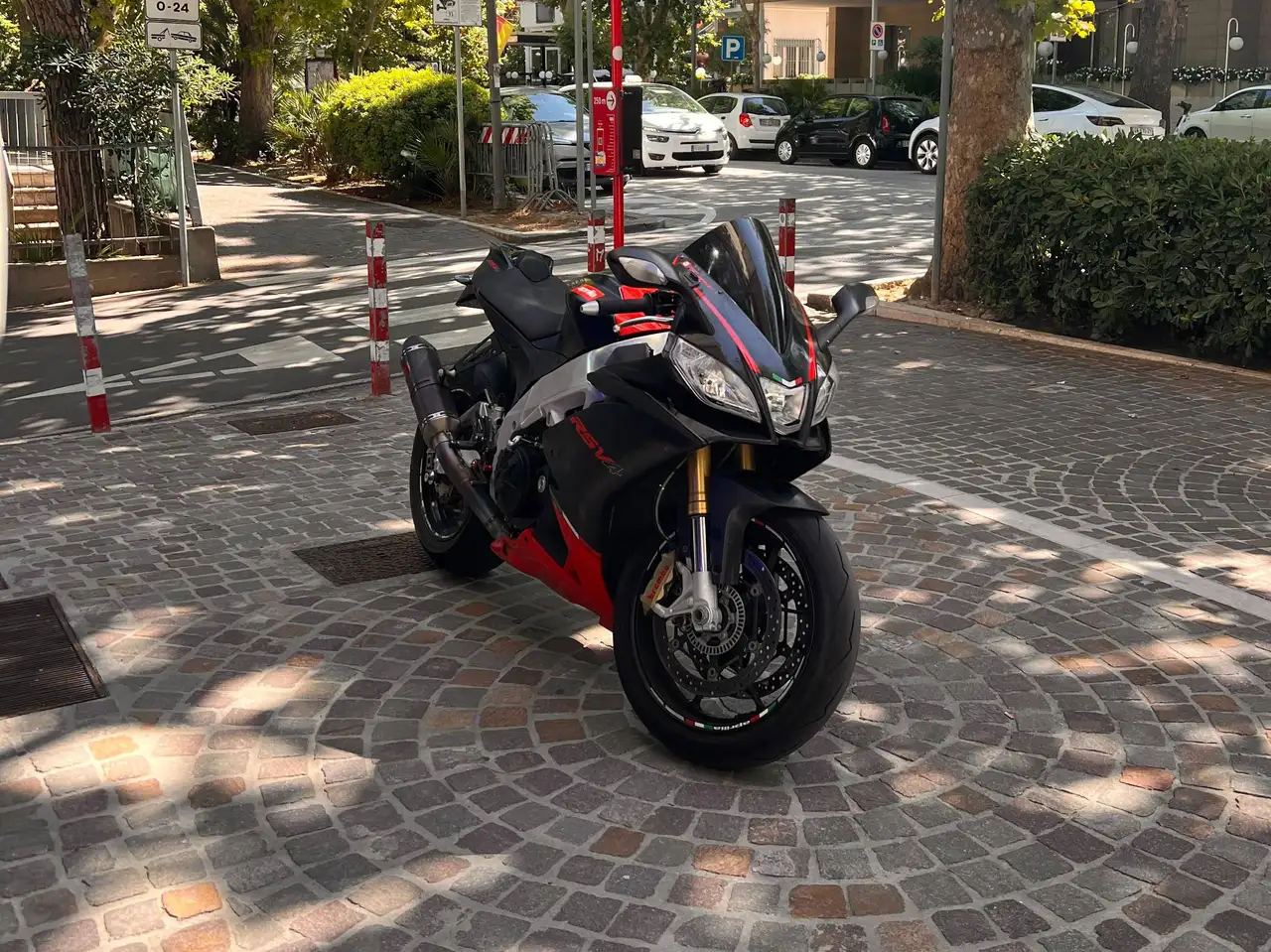 Aprilia RSV4
