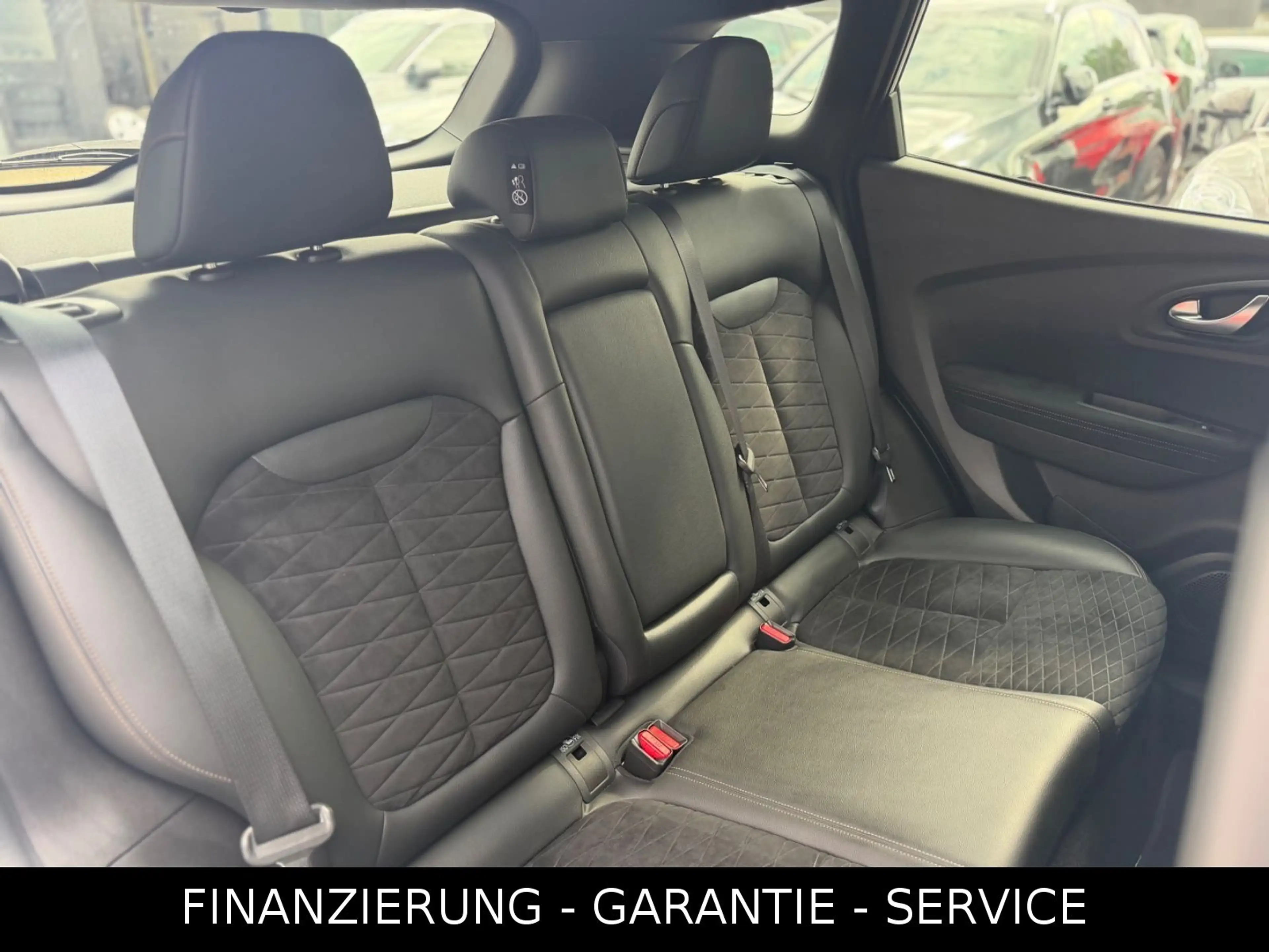 Renault Kadjar KADJAR 1,3 BLACK EDITION/BOSE/KAM/SHZ/NAVI/AHK — photo 14