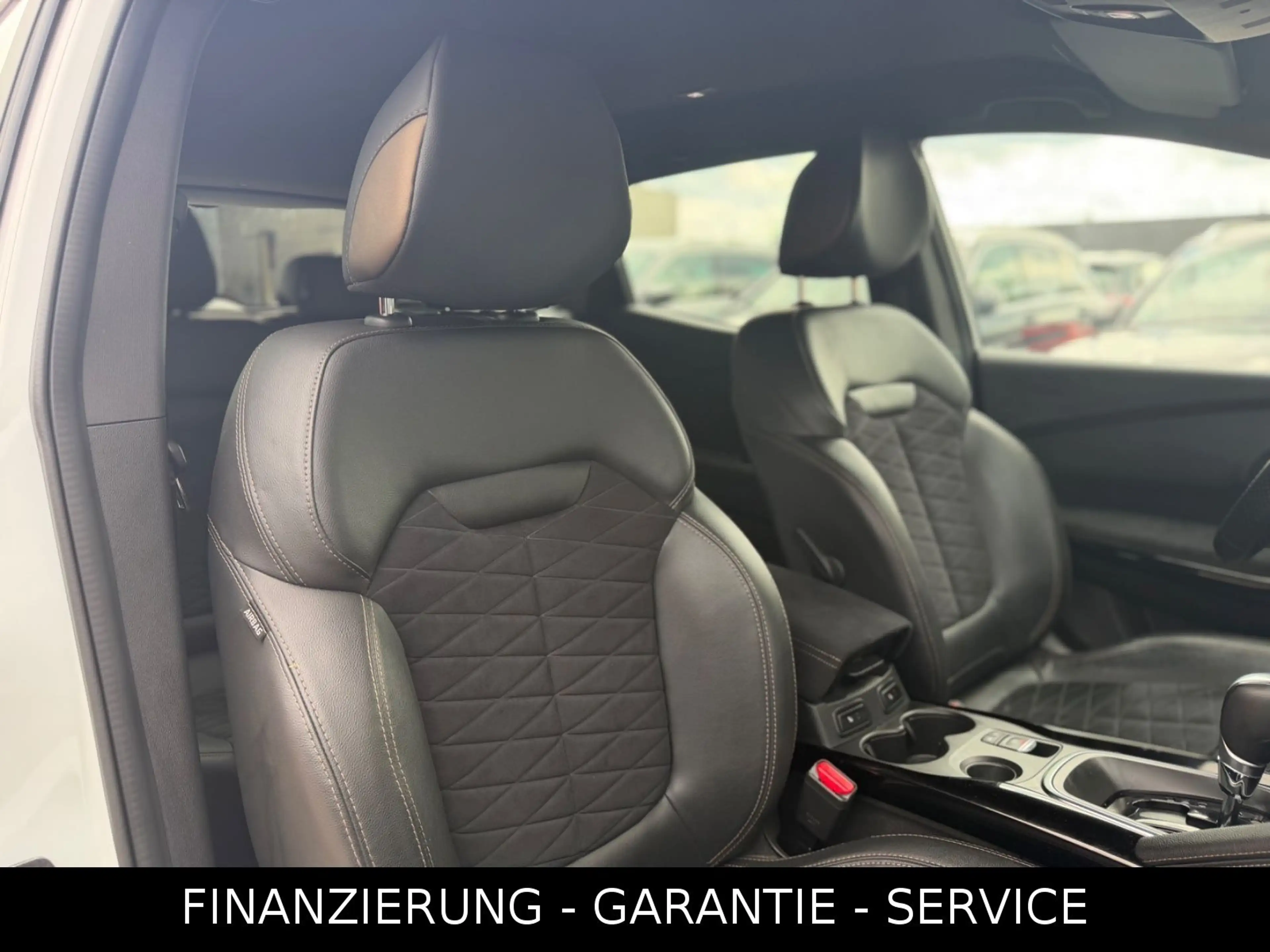 Renault Kadjar KADJAR 1,3 BLACK EDITION/BOSE/KAM/SHZ/NAVI/AHK — photo 11