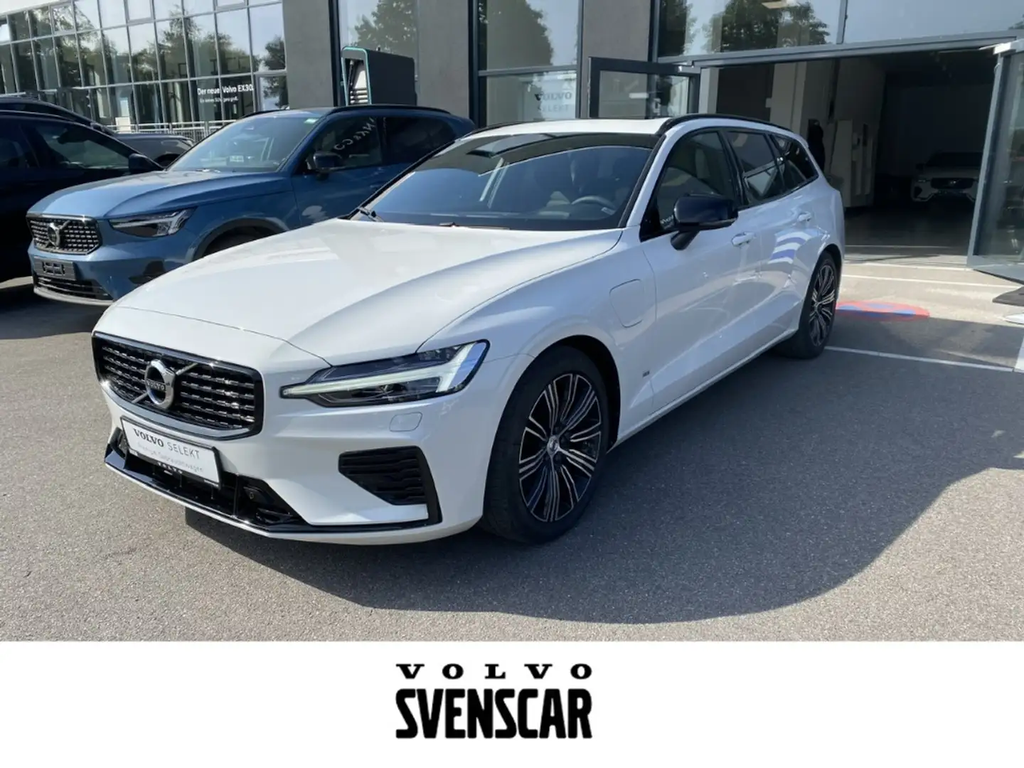 Volvo V60 R-Design Recharge Plug-In Hybrid AWD T6 Twin Engin Weiß - 1