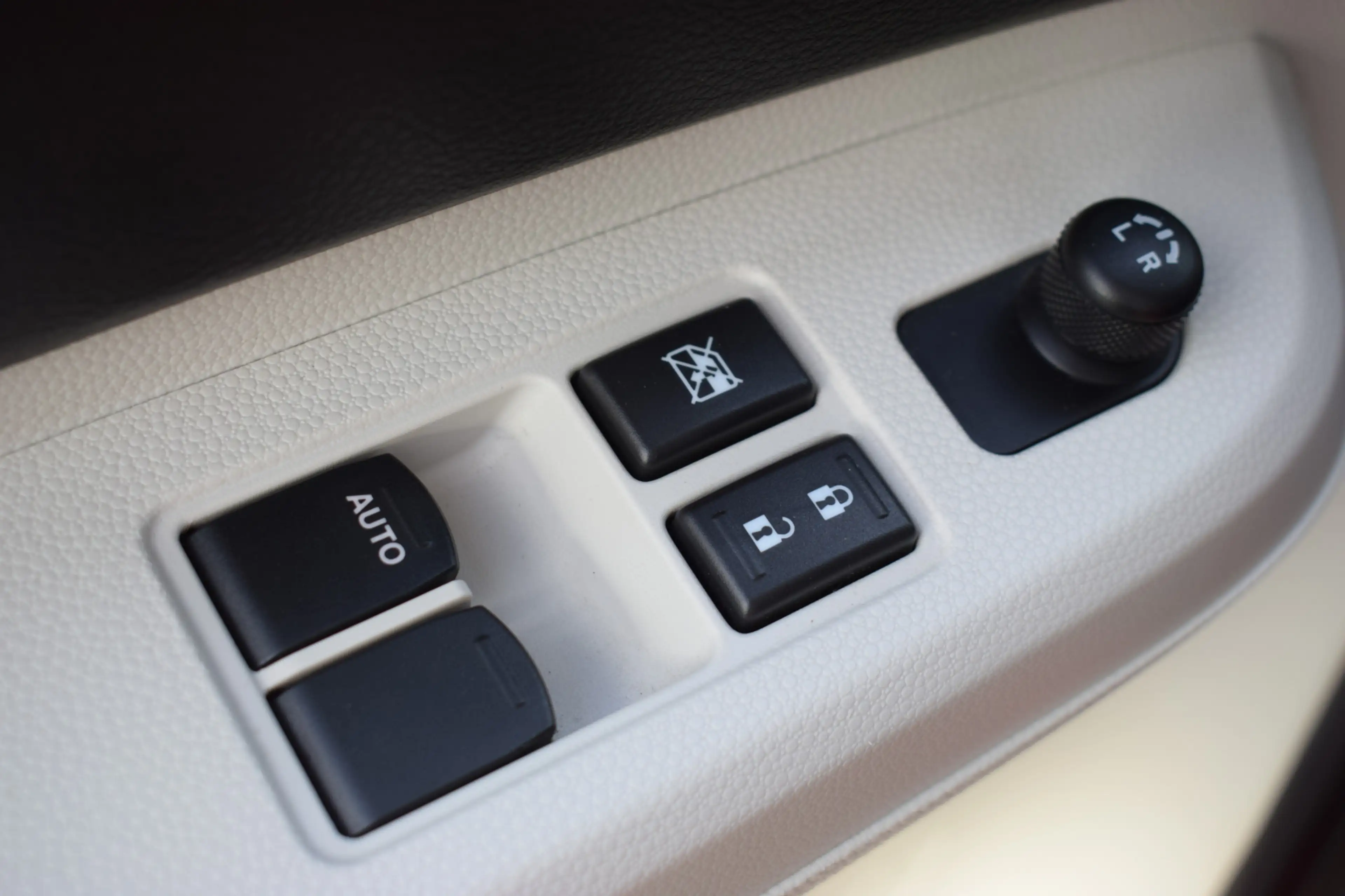 Suzuki Ignis 1.2 Select | Stoelverwarming | Airco | Navigatie | — photo 13