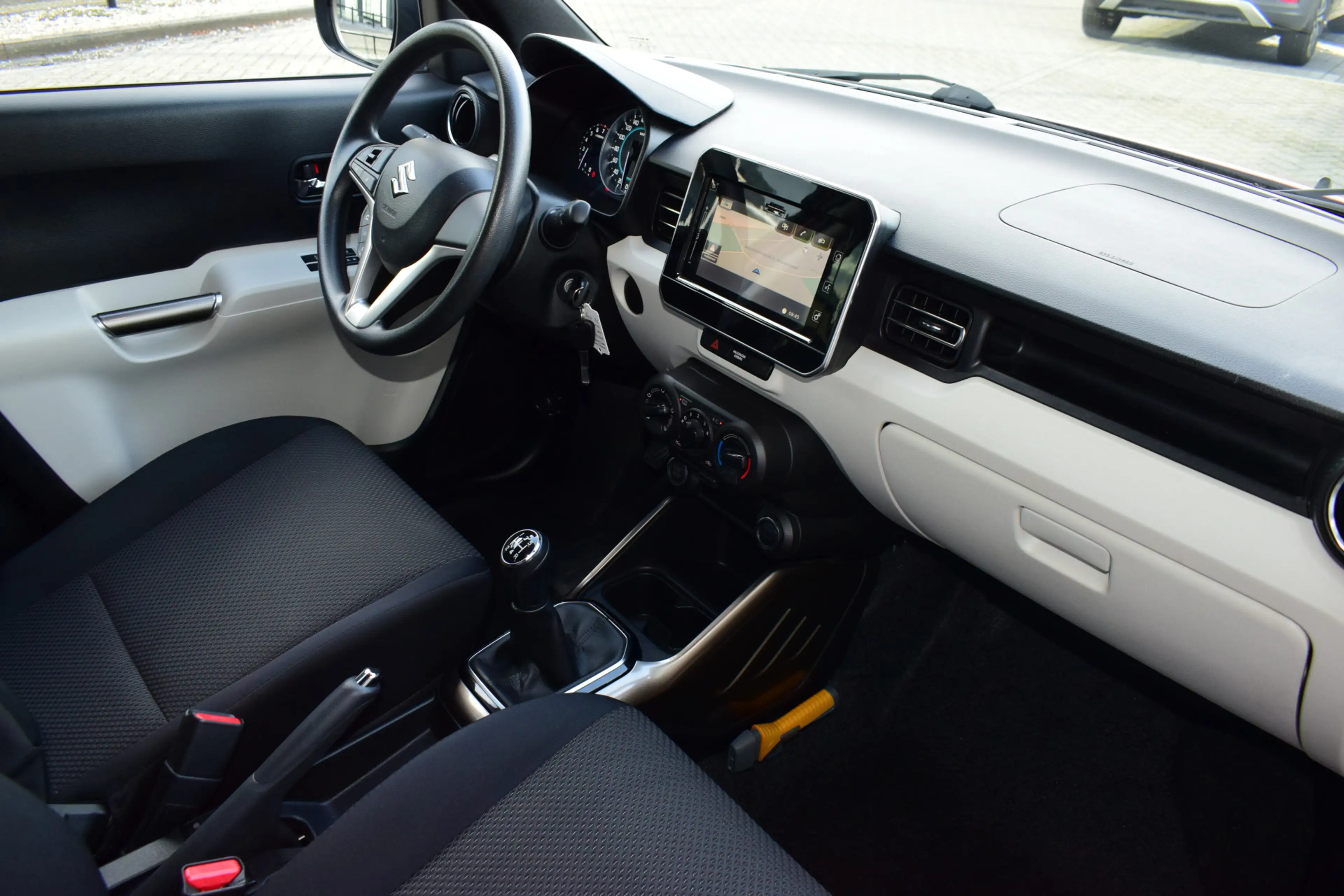 Suzuki Ignis 1.2 Select | Stoelverwarming | Airco | Navigatie | — photo 12