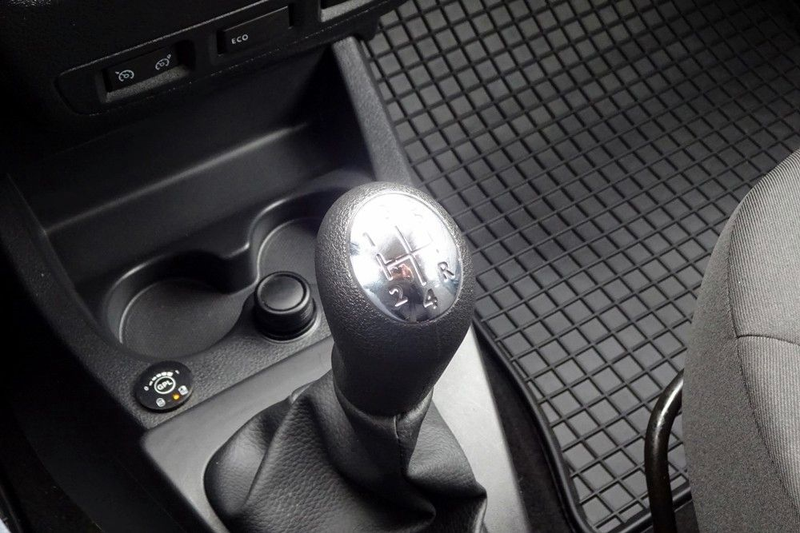 Dacia Dokker 1.6 BLACK EDITION-KLIMA/NAVI/PDC/SITZHZG — photo 39