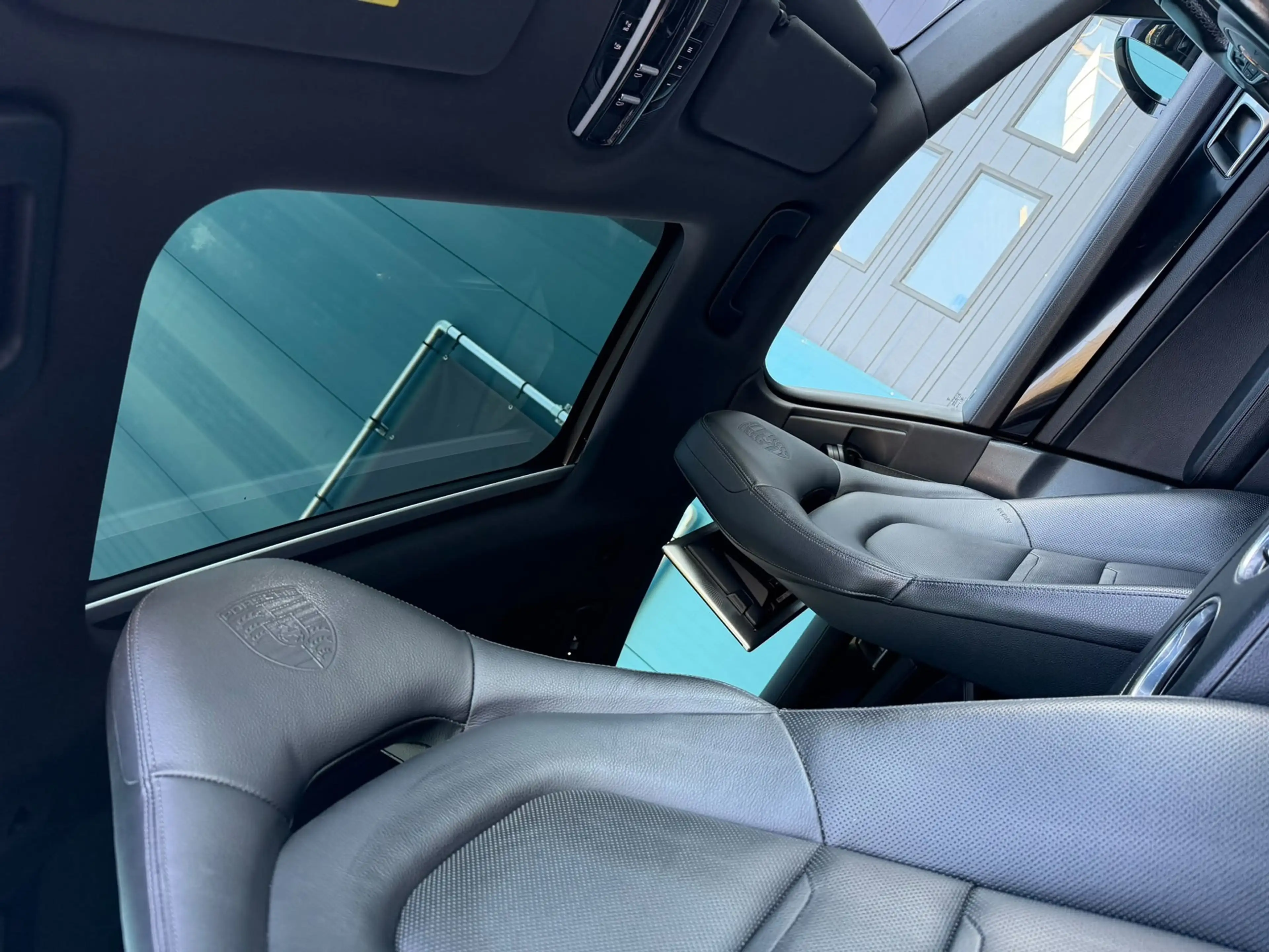 Porsche Panamera Sport Turismo 2.9 4S Panorama Leder Clima Navi 360 — photo 7