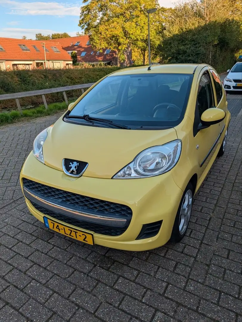 Peugeot 107 Peugeot 107 | 2010 | Airco, trekhaak, lichtmetaal Sárga - 2