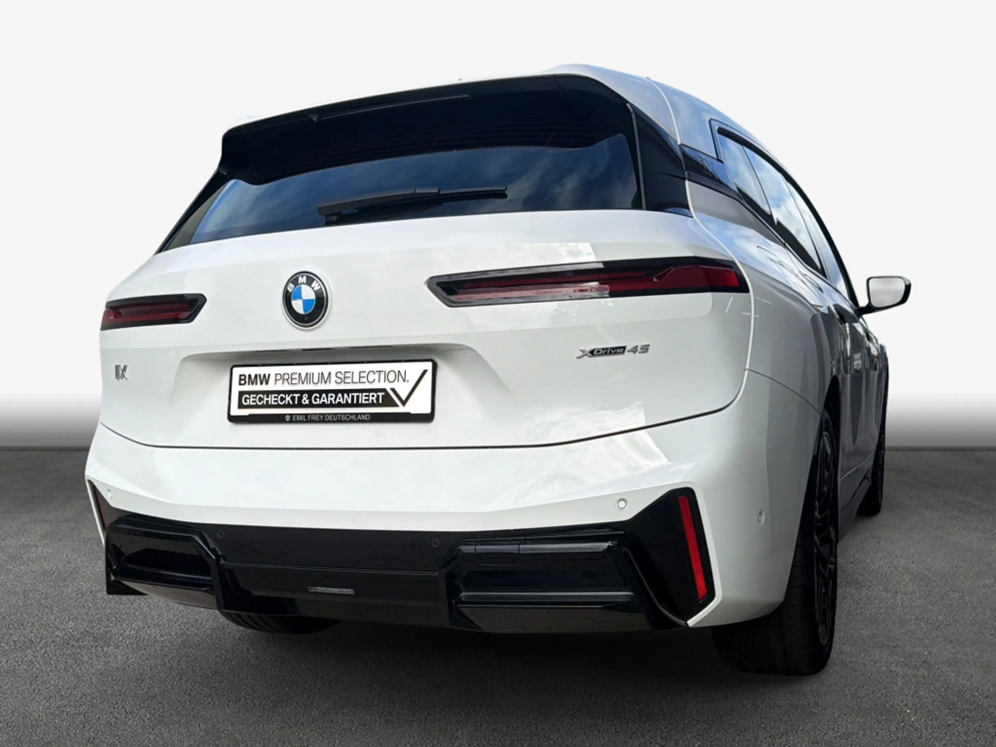 BMW iX xDrive45 M-Paket LED H&K NAV — photo 2