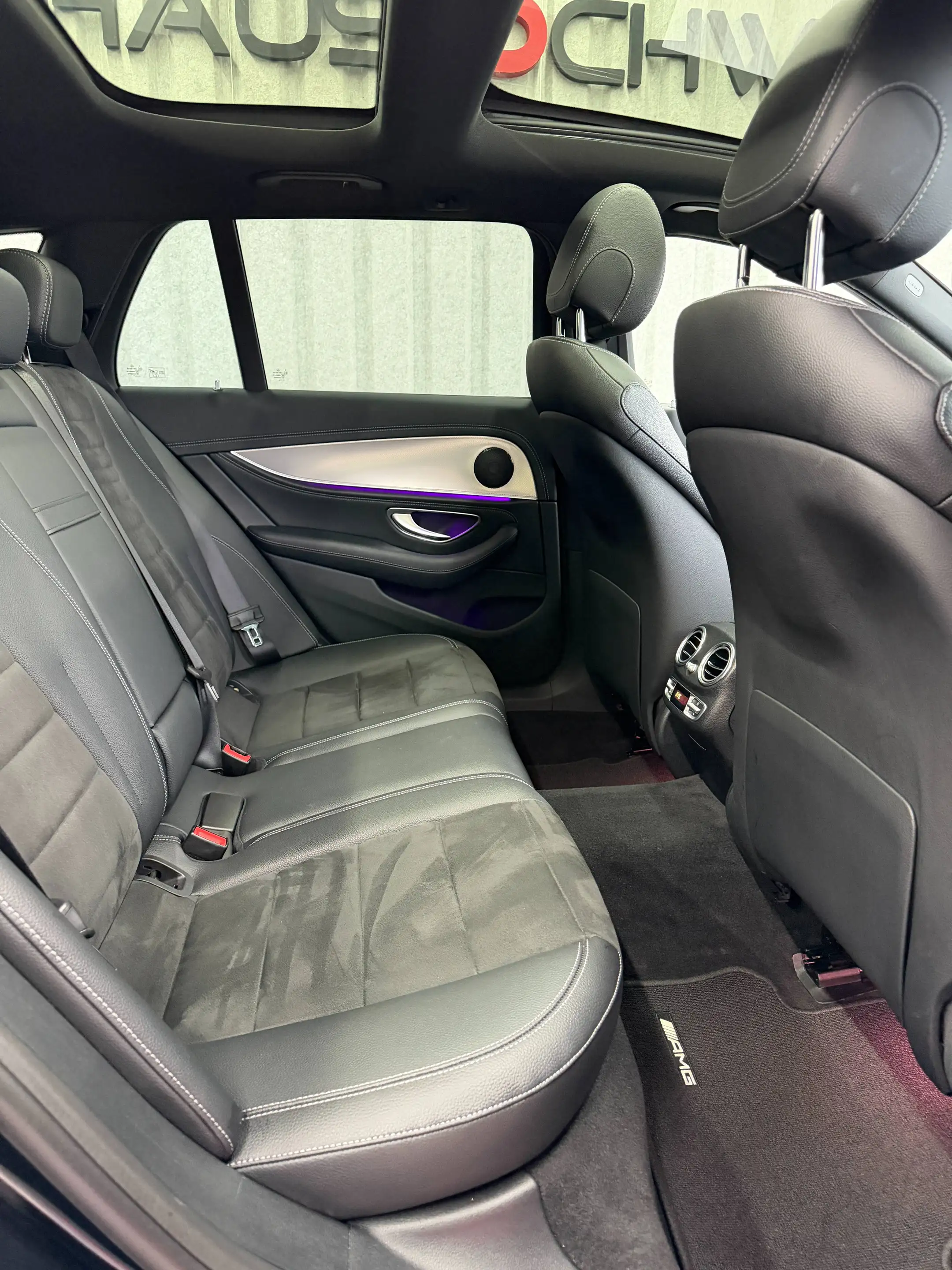 Mercedes-Benz E 350 E350 AMG Line Pano AHK 360° Distronik Navi — photo 13