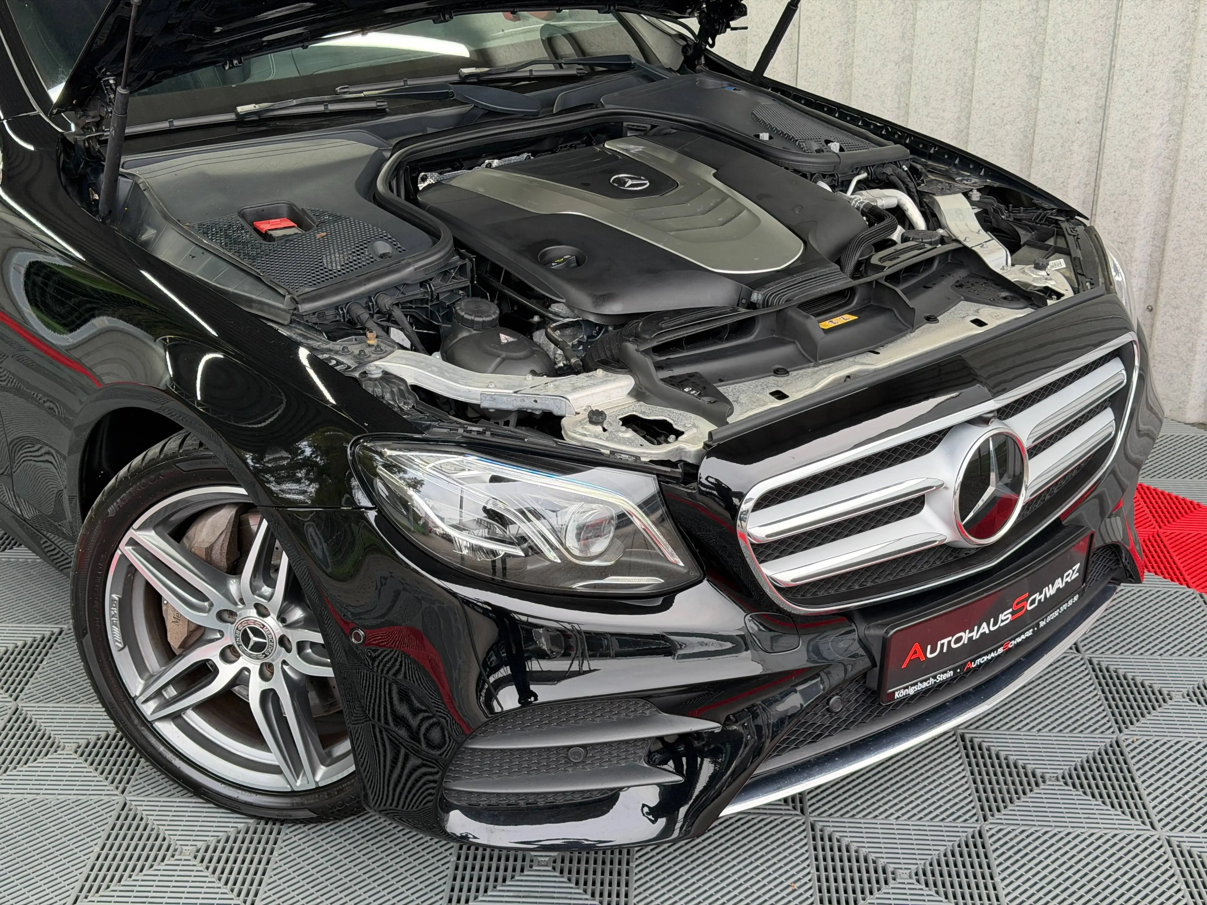 Mercedes-Benz E 350 E350 AMG Line Pano AHK 360° Distronik Navi — photo 9