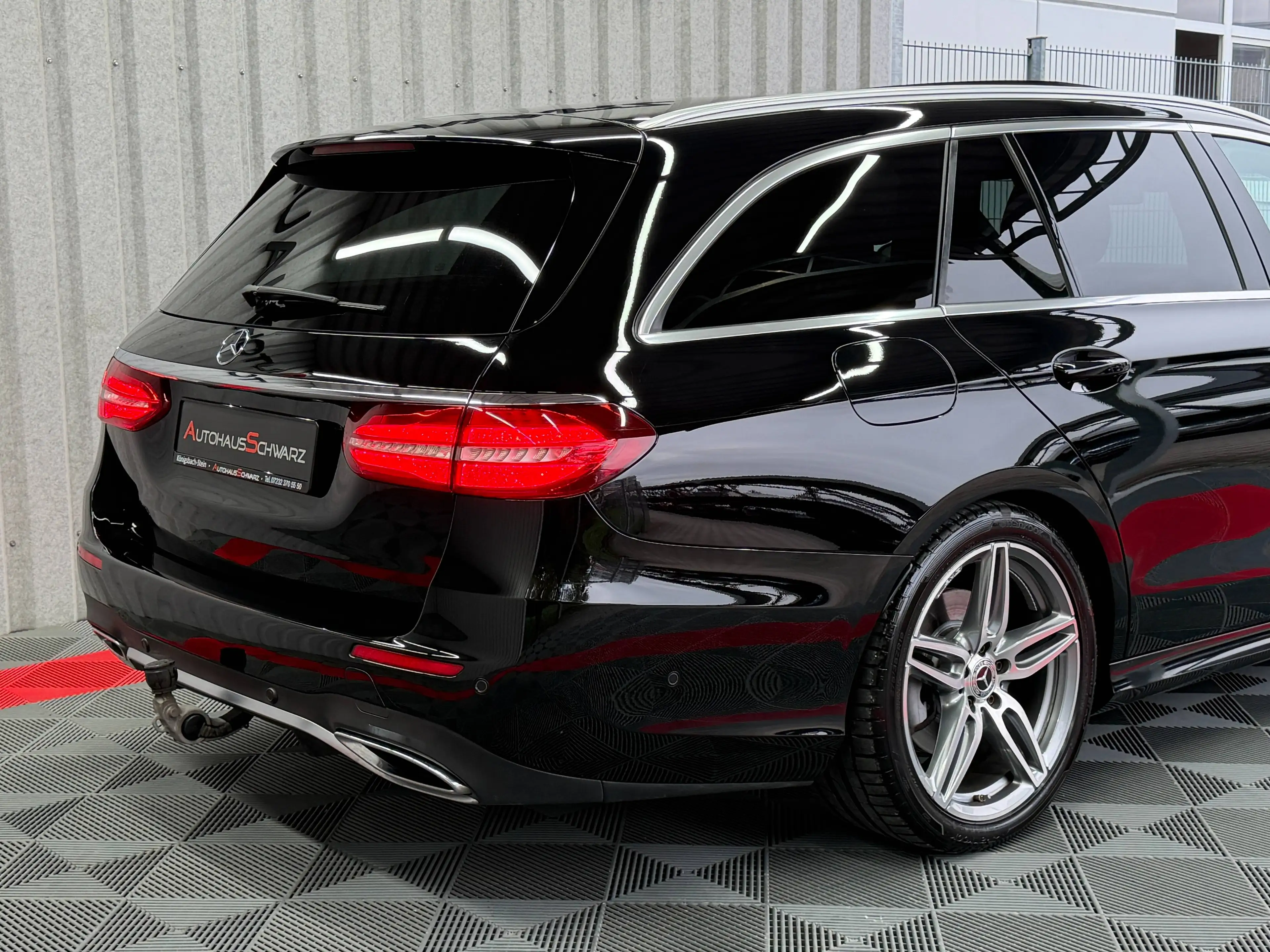 Mercedes-Benz E 350 E350 AMG Line Pano AHK 360° Distronik Navi — photo 10