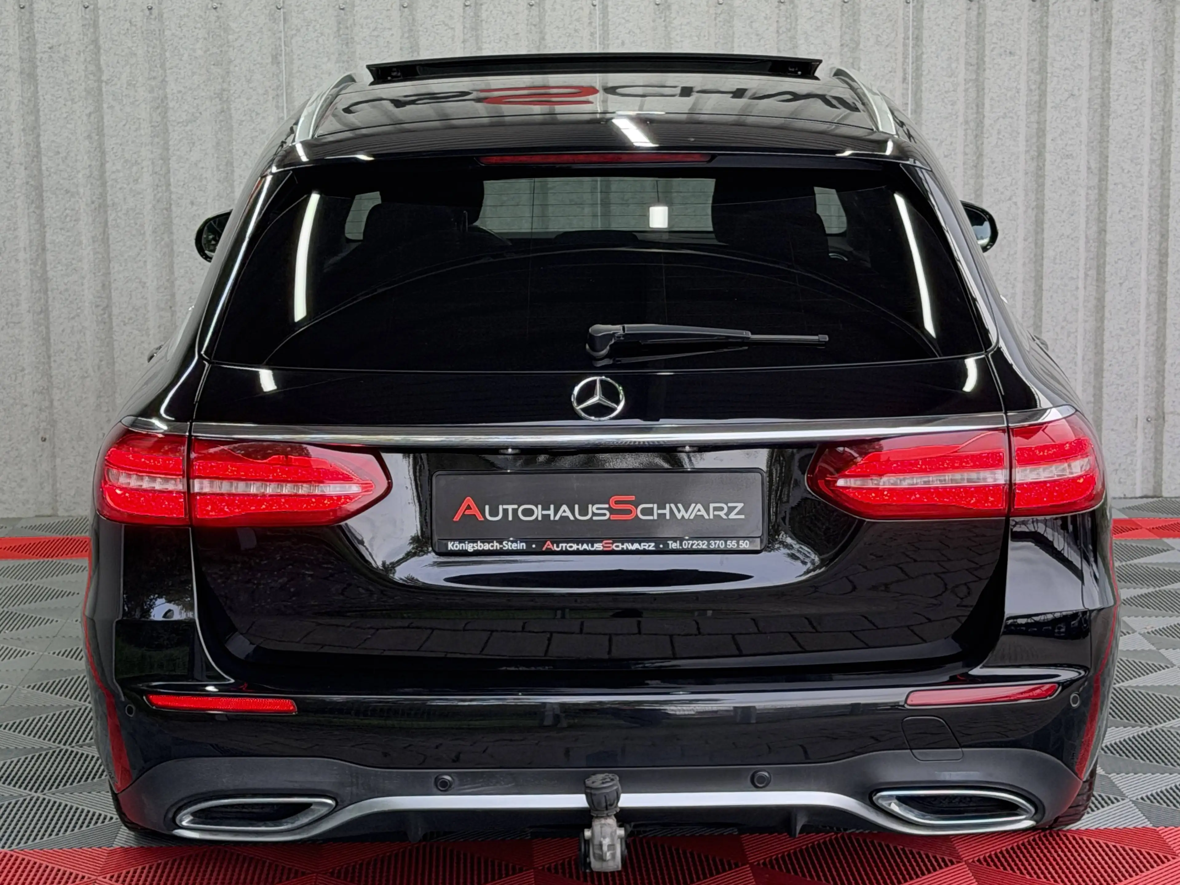 Mercedes-Benz E 350 E350 AMG Line Pano AHK 360° Distronik Navi — photo 6