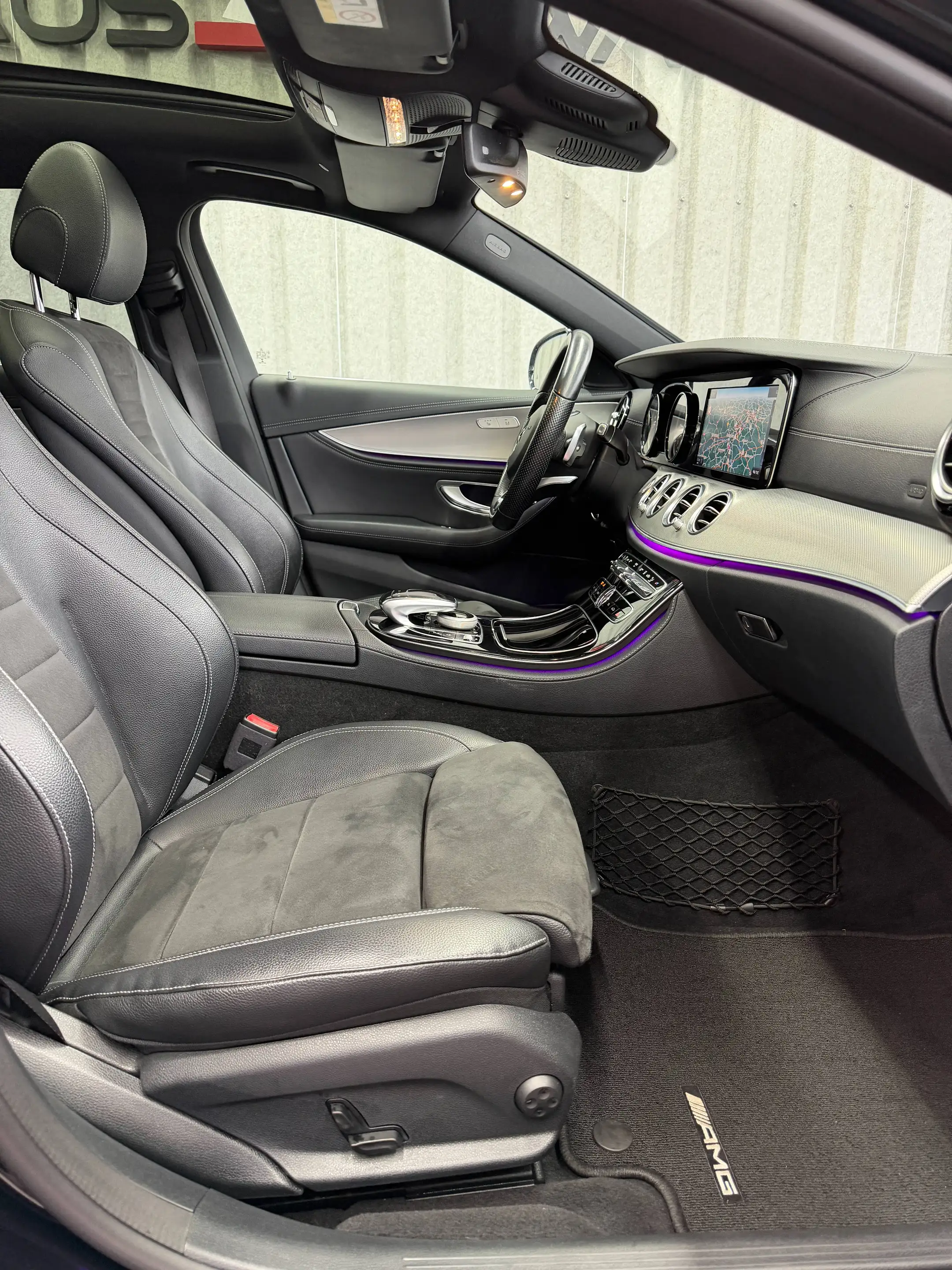 Mercedes-Benz E 350 E350 AMG Line Pano AHK 360° Distronik Navi — photo 14