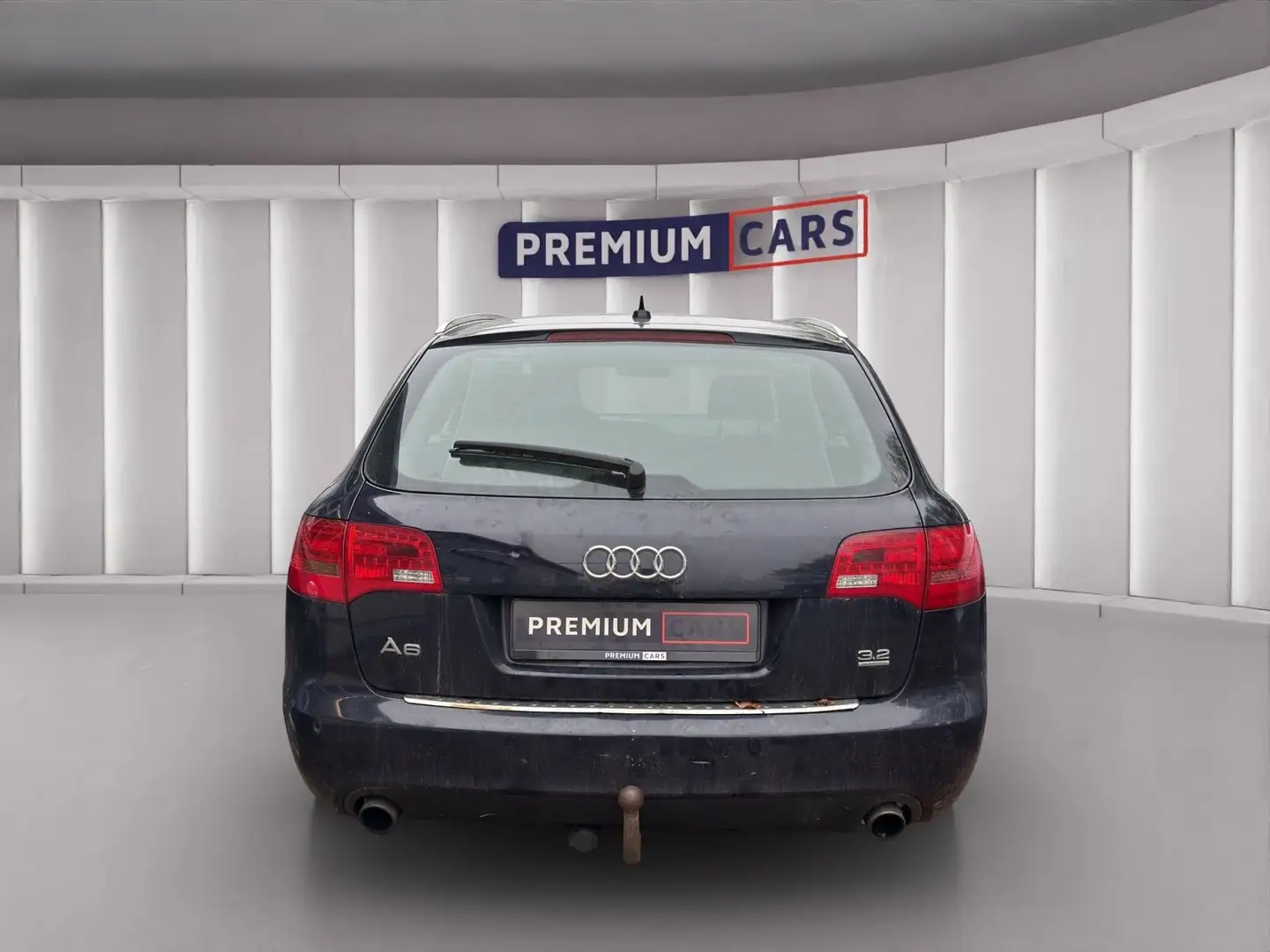 Audi A6 Avant 3.2 FSI quattro Brandschaden Blau - 2