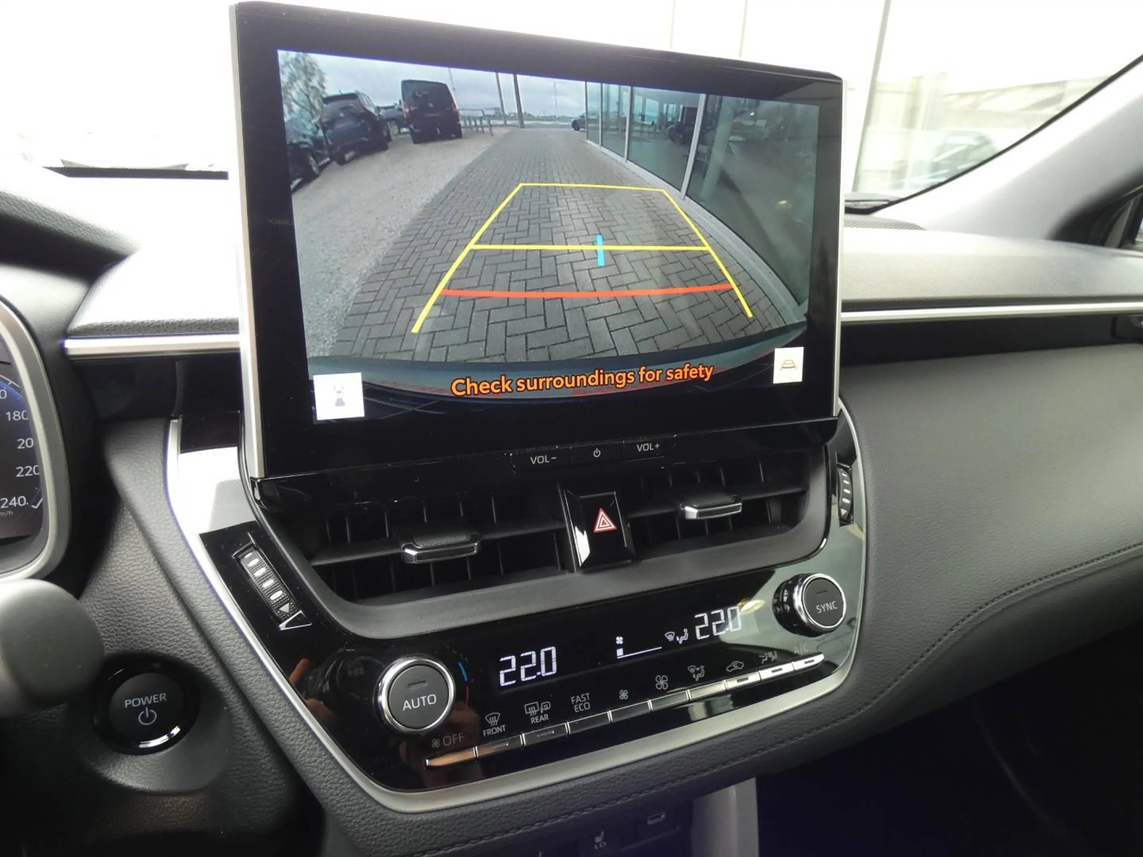Toyota Corolla Cross 1.8 Hybrid 140PK +Dodehoek +Parkeersensoren +Zetelverwarming +Stuurwielverwarming — photo 15