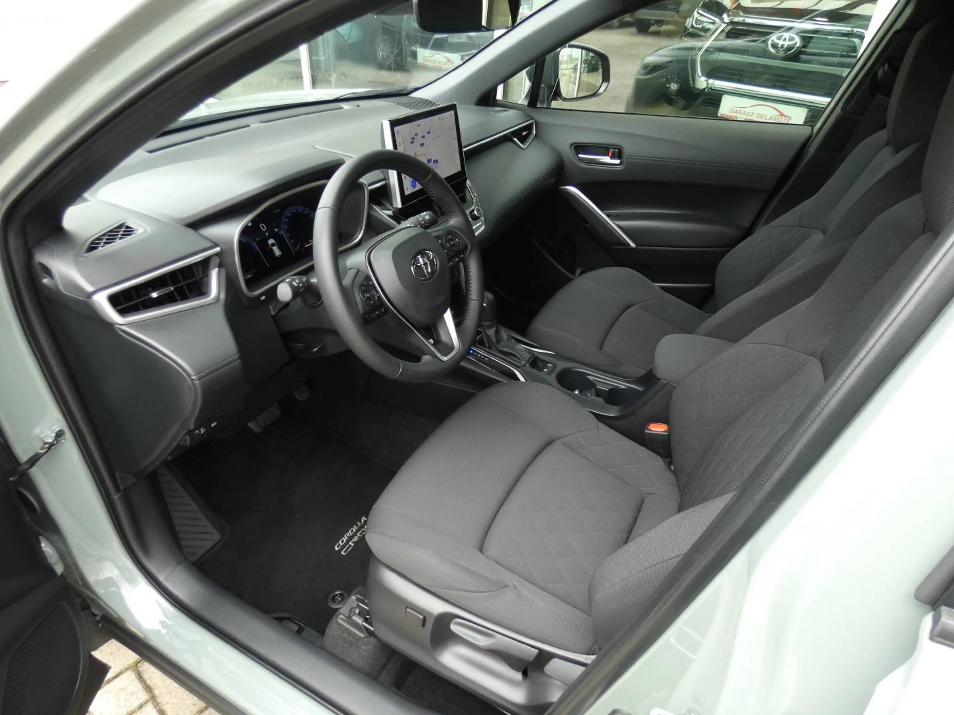 Toyota Corolla Cross 1.8 Hybrid 140PK +Dodehoek +Parkeersensoren +Zetelverwarming +Stuurwielverwarming — photo 7