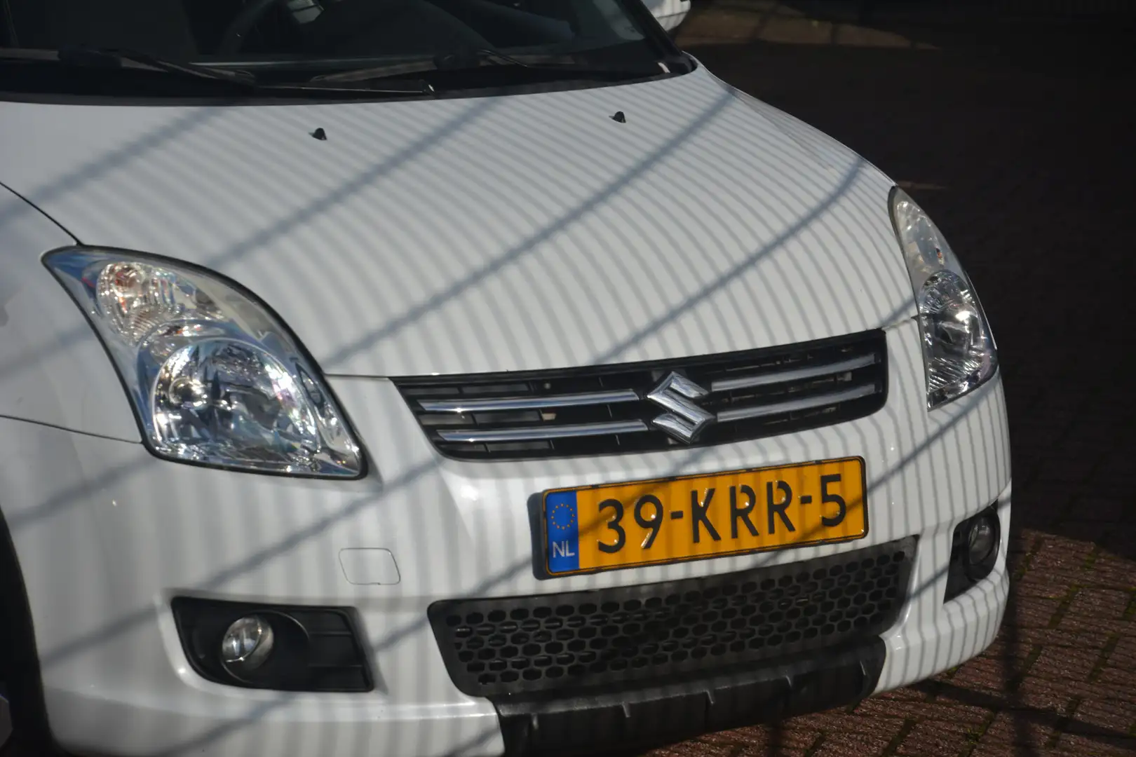 Suzuki Swift 1.3 Limited Nederlandse auto 151031 NAP alcantara Weiß - 2