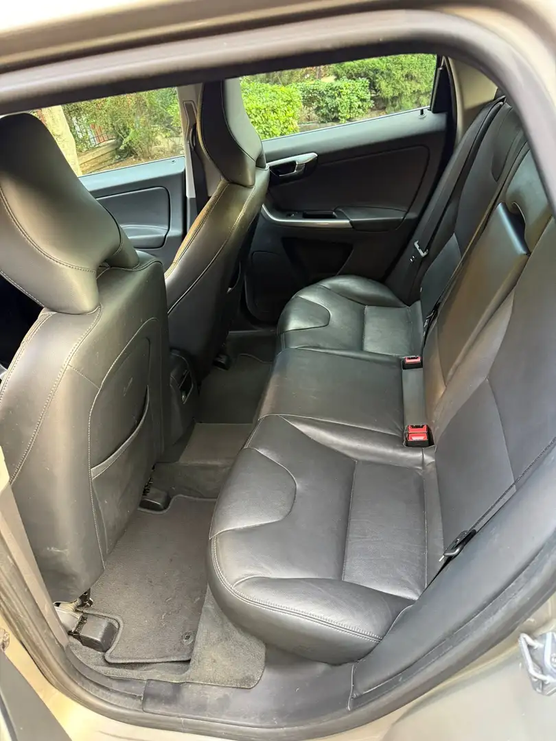 Volvo XC60 XC60 I 2014 2.4 d5 Summum awd geartronic Argento - 2