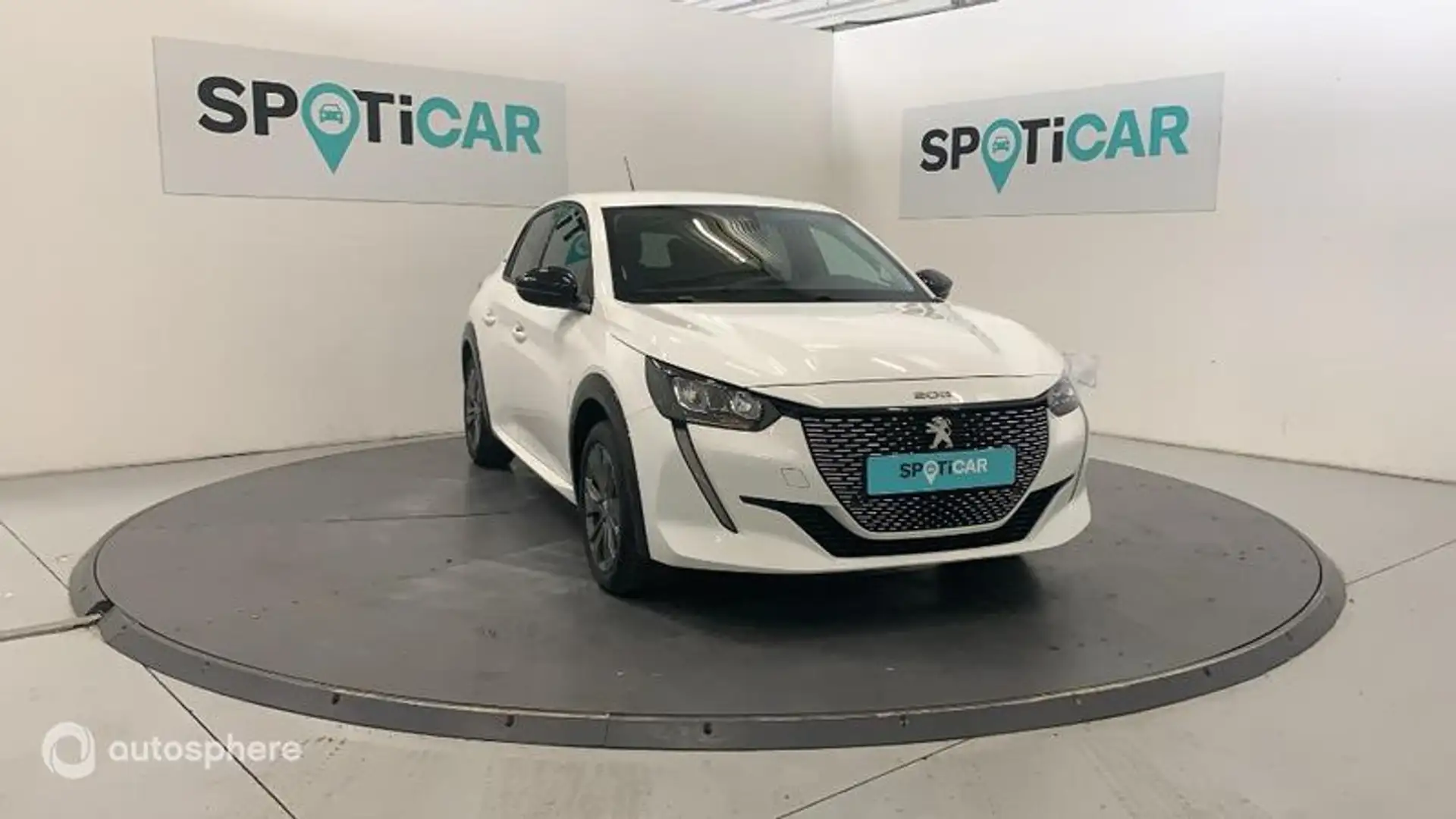 Peugeot 208 e-208 136ch Style - 2