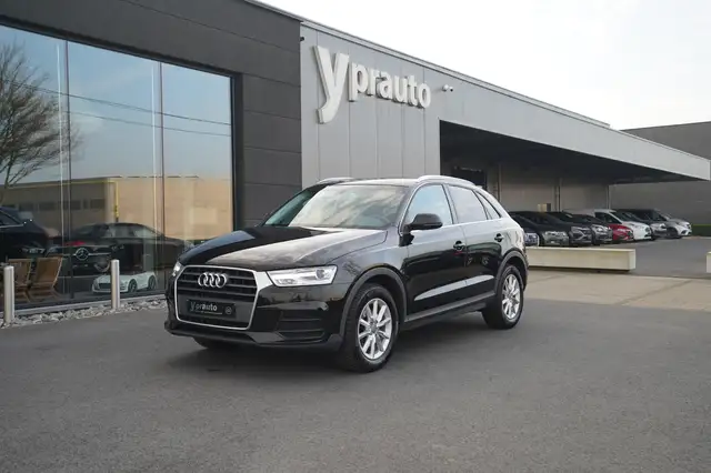 Audi Q3 Q3 1.4 TFSI Navigatie Parkeersensoren Donkere rame
