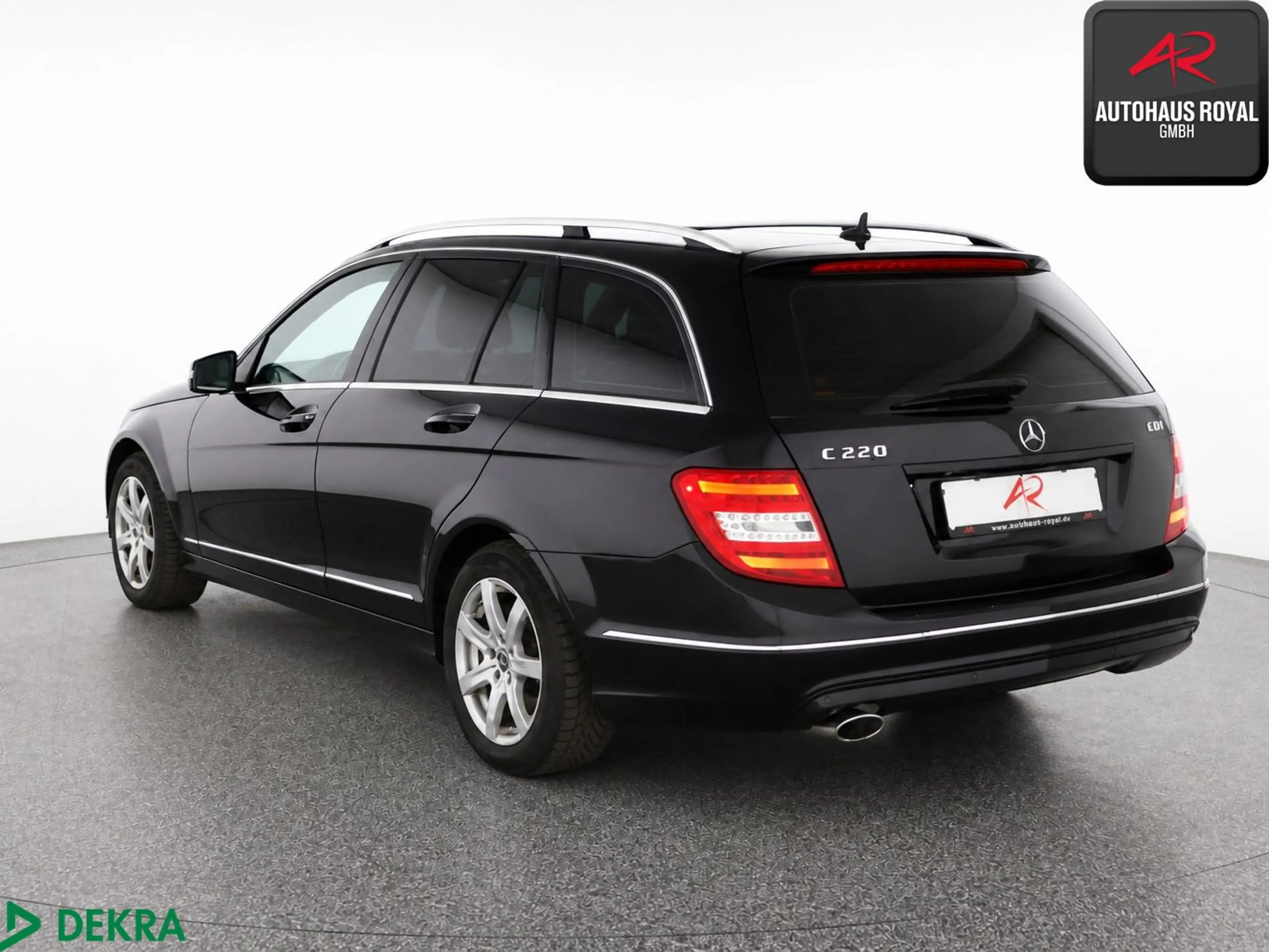Mercedes-Benz C 220 d T AVANTGARDE KEYLESS,KAMERA,H/K,STANDHZ — photo 3