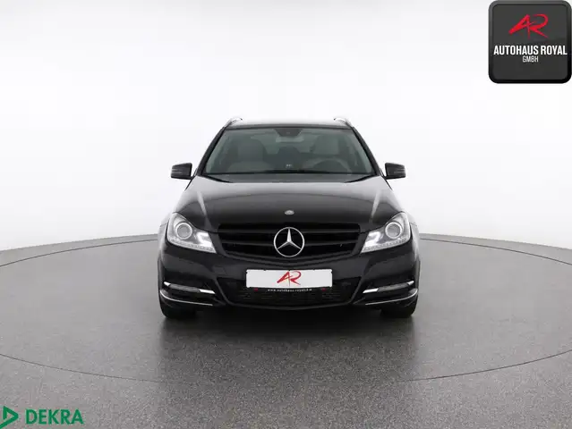 Mercedes-Benz C-Class view 8
