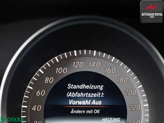 Mercedes-Benz C-Class view 21