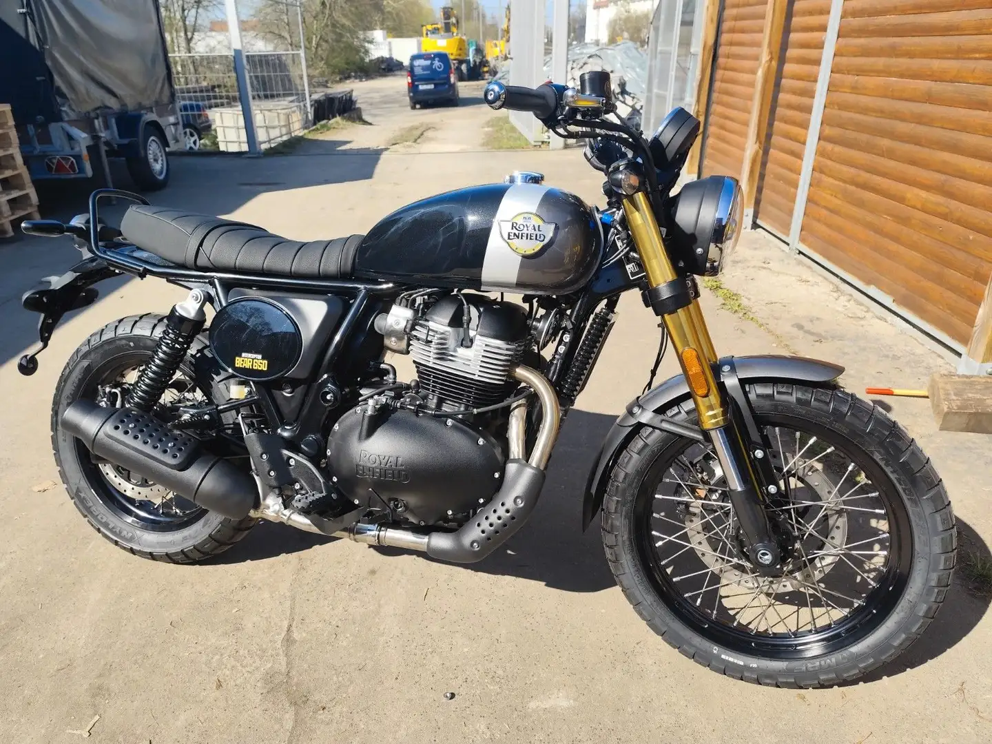 Royal Enfield Bear 650 Sofort lieferbar - 1