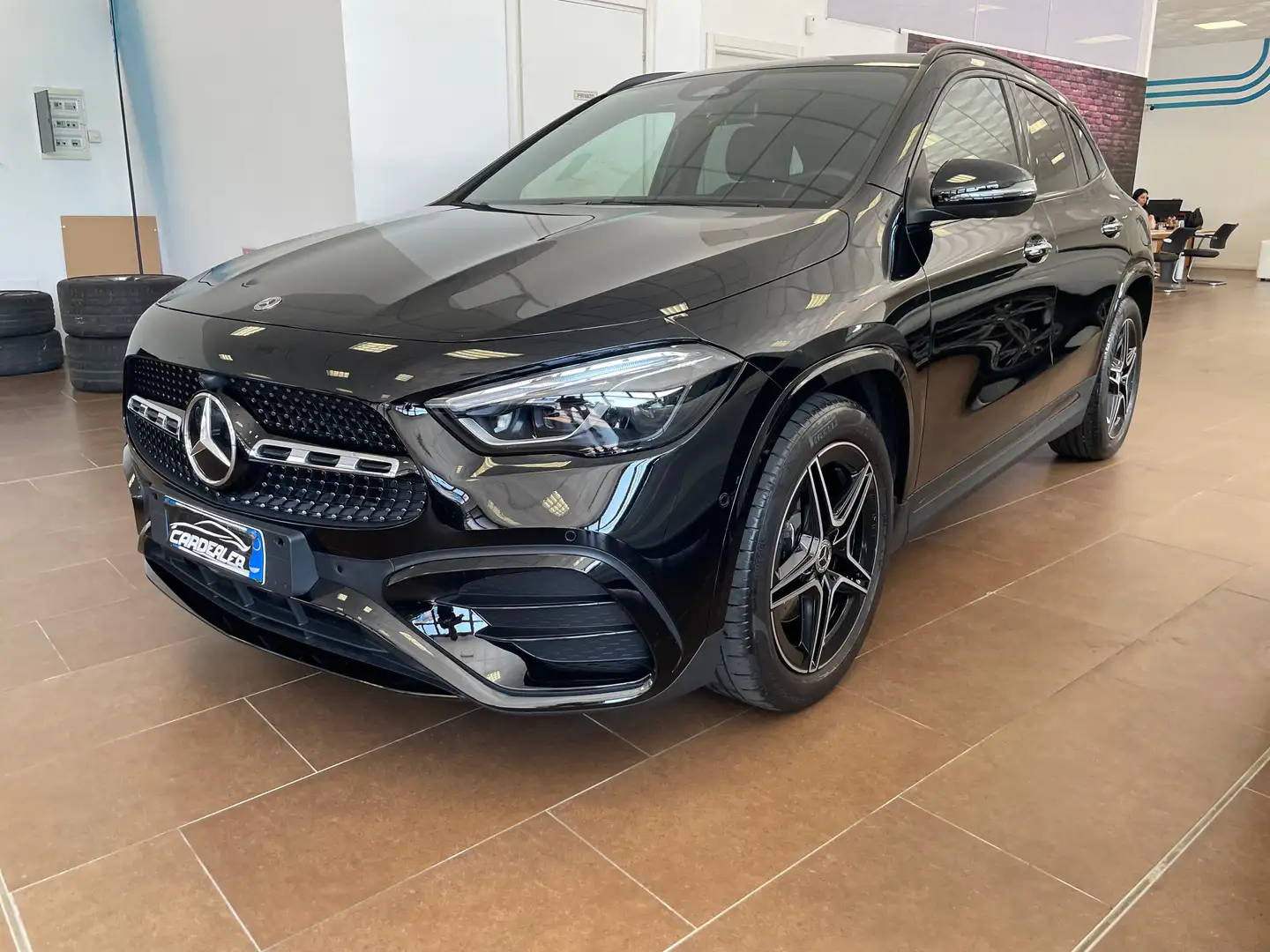 Mercedes-Benz GLA 180 GLA 180 d AMG Line Premium Plus auto Nero - 1