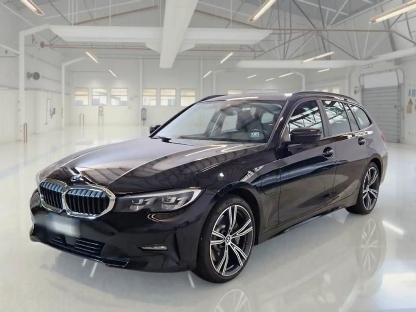 BMW Active Hybrid 3 330e xDrive Touring Чорний - 2