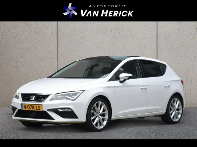 SEAT Leon 1.4 EcoTSI FR Automaat | Panorama dak | Stoelverwa