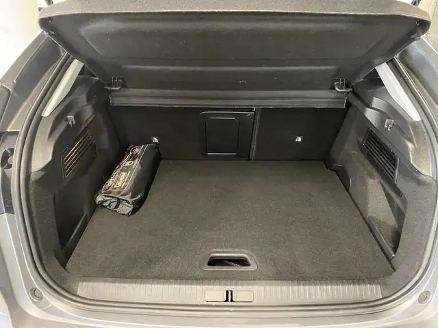 Citroen C4 view 9