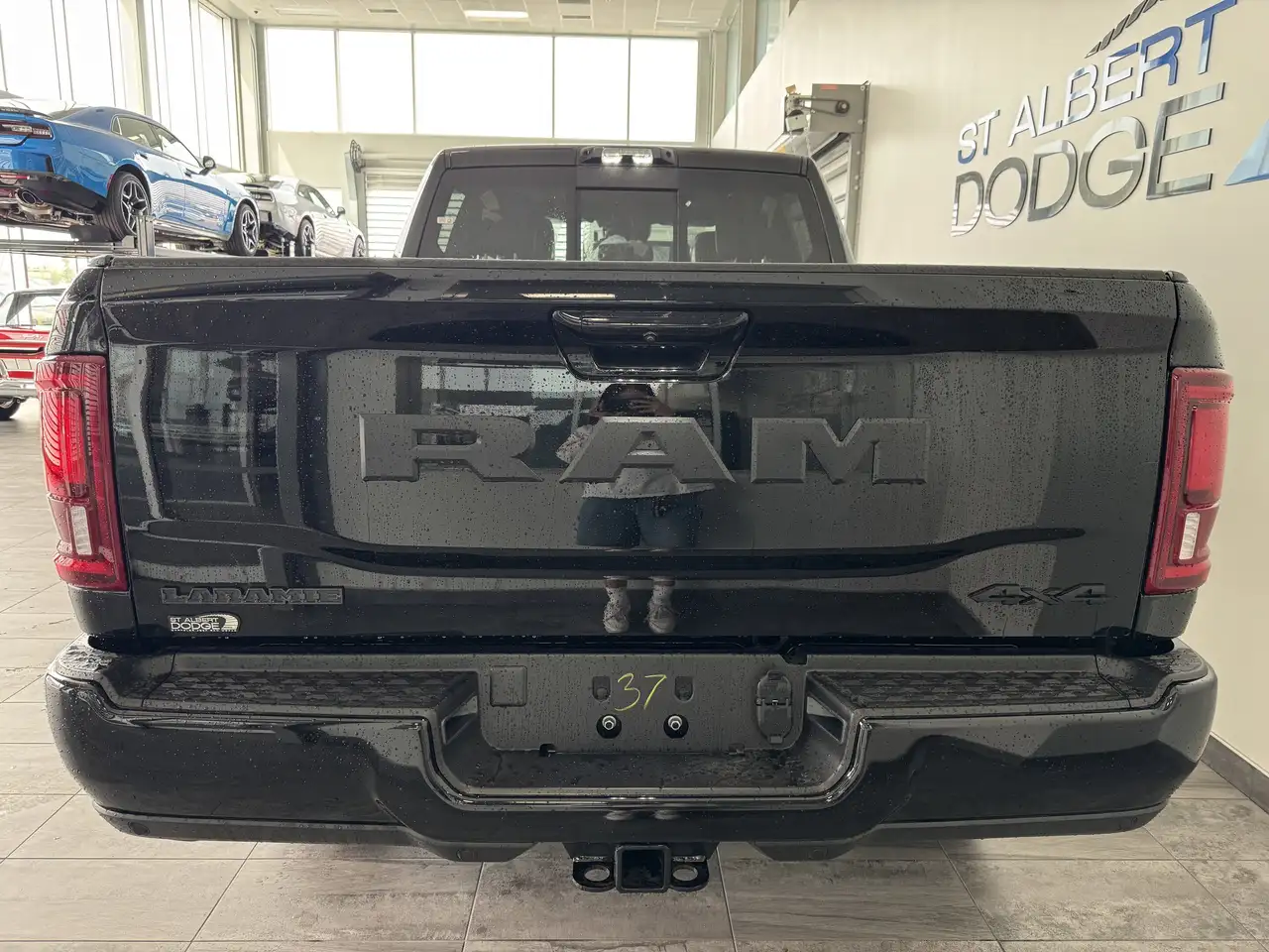 RAM 3500 снимка RAM 3500