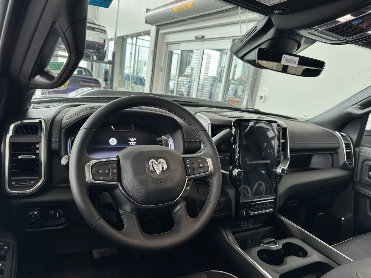 RAM 3500 снимка RAM 3500