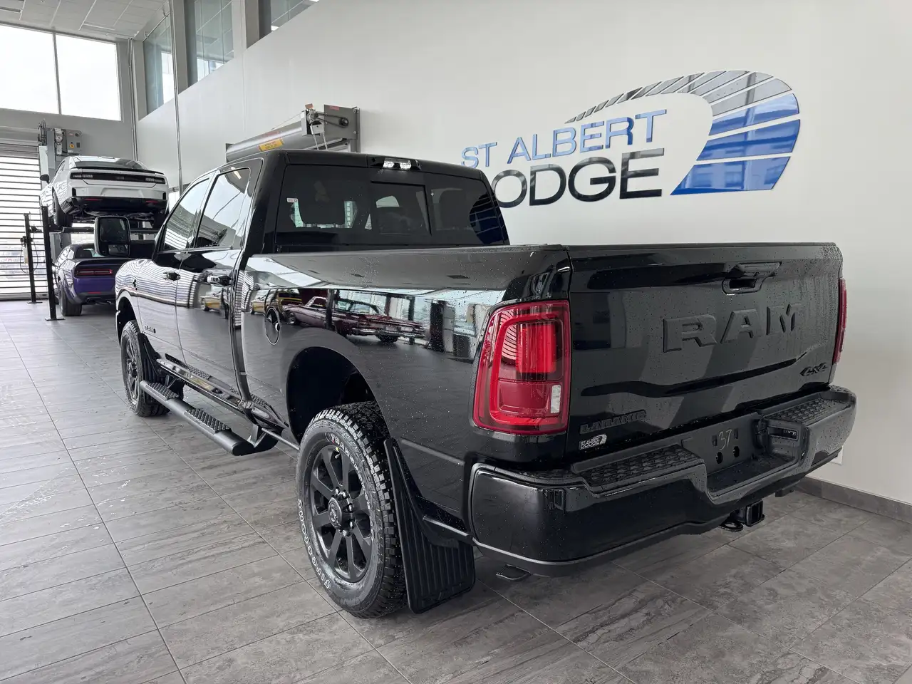 RAM 3500 снимка RAM 3500