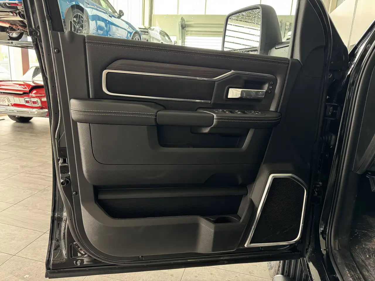 RAM 3500 снимка RAM 3500