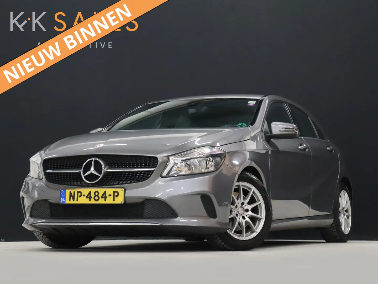 Mercedes-Benz A 180 Sport [CAMERA, NAVIGATIE, HALF LEDER, BLUETOOTH, C Grijs - 1