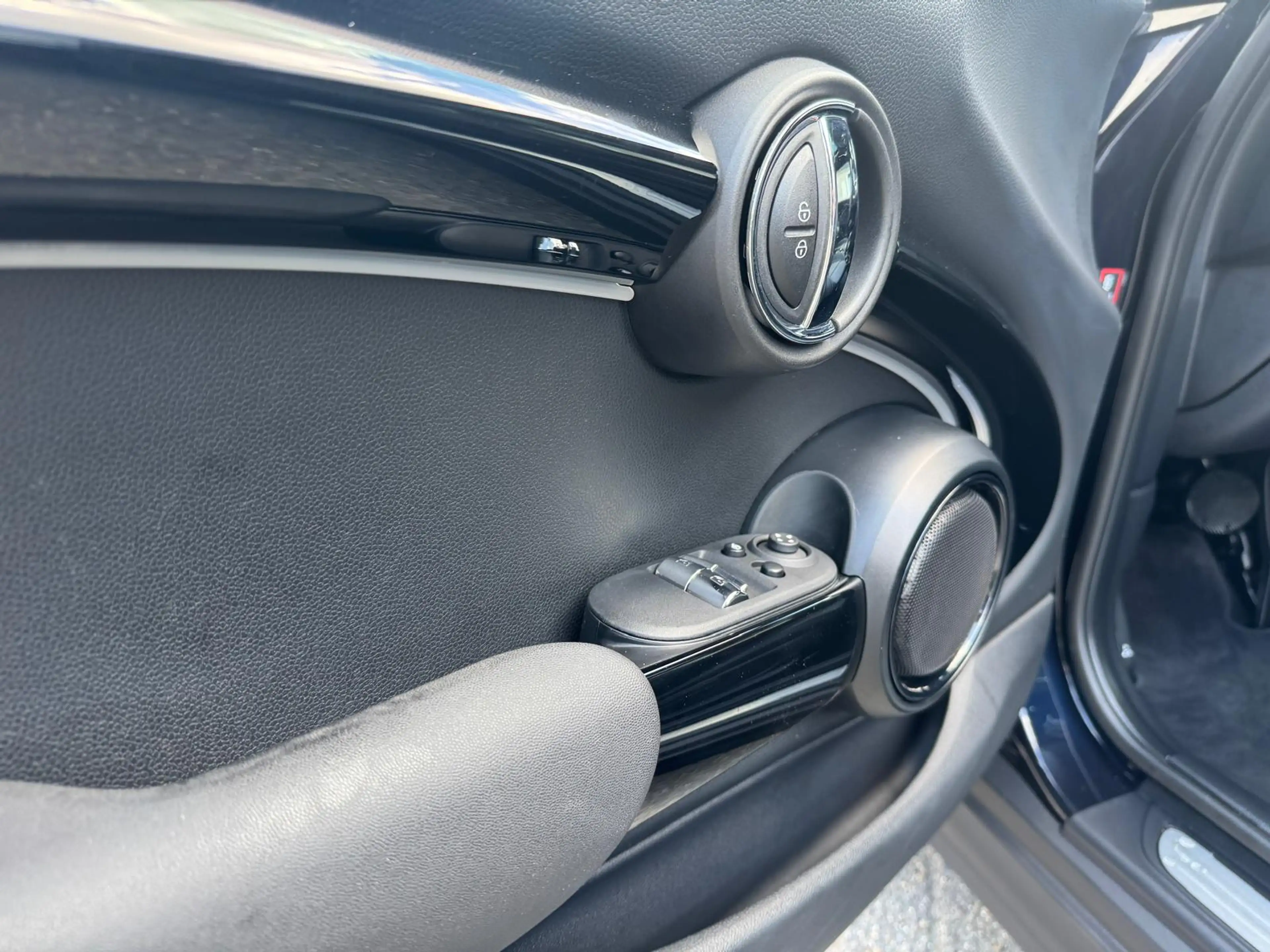 MINI Cooper SE |17"LMV | Panorama | Harm/Kardon | Head-up | Leder — photo 11