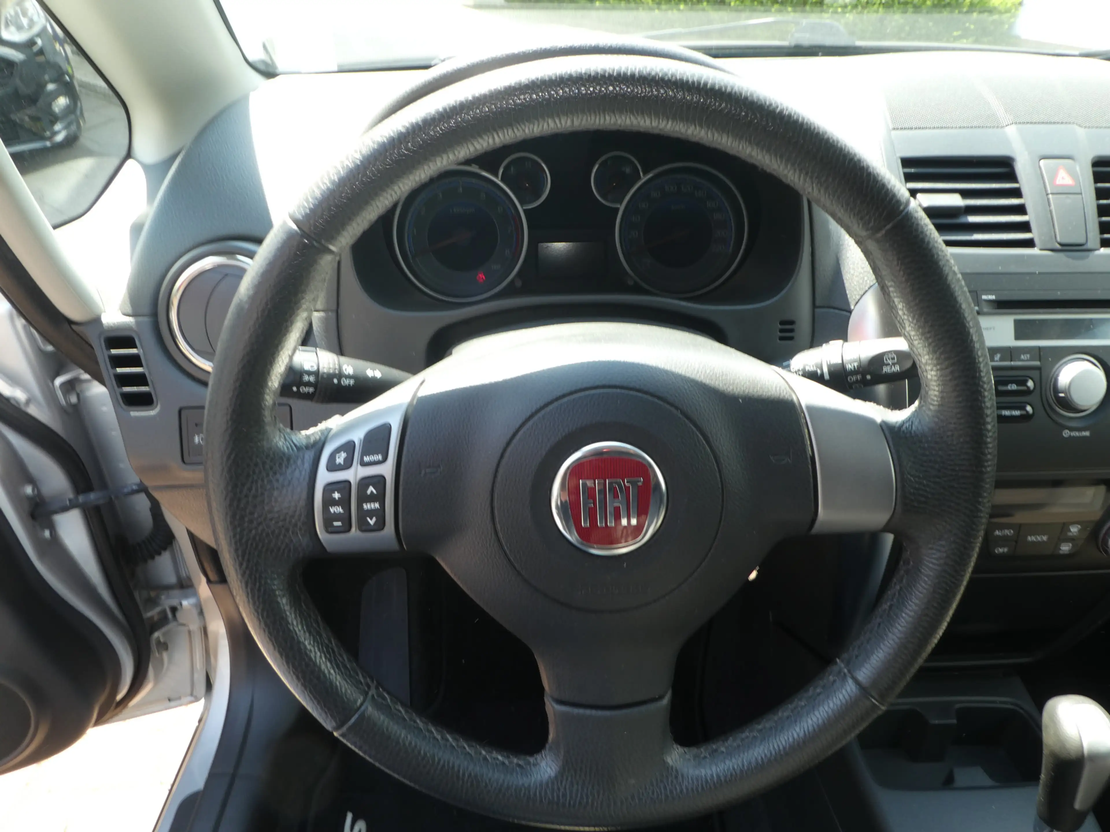 Fiat Sedici 1.6-16V Emotion — photo 18