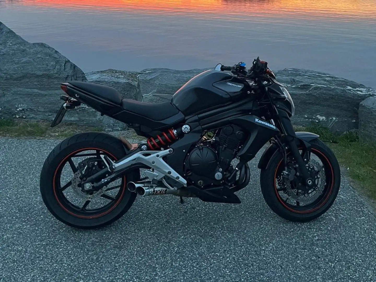 Kawasaki ER - 6 N Schwarz - 1