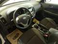 Hyundai i30 i30 1.6 CRDi Classic*KLIMA*NAVI*SHZ*AHK*TÜV NEU Weiß - thumbnail 10