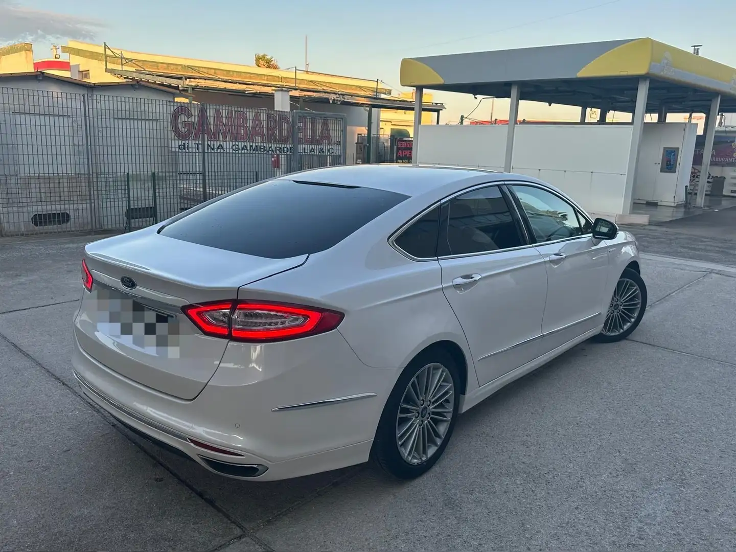 Ford Mondeo Mondeo 2018 Berlina Hybrid Vignale Bianco - 2