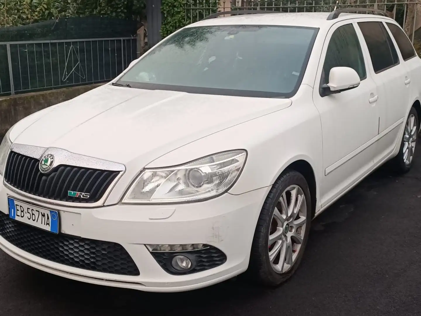 Skoda Octavia Octavia  Wagon Wagon 2.0 tdi  RS 170cv dsg Bianco - 2