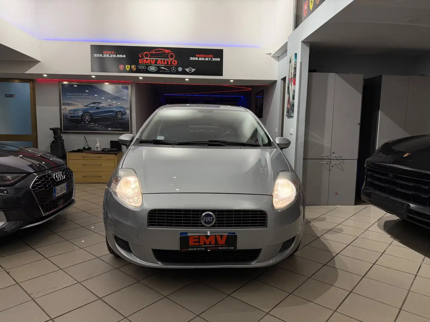 Fiat Grande Punto Grande Punto 1.4 5 porte Dynamic Gri - 2