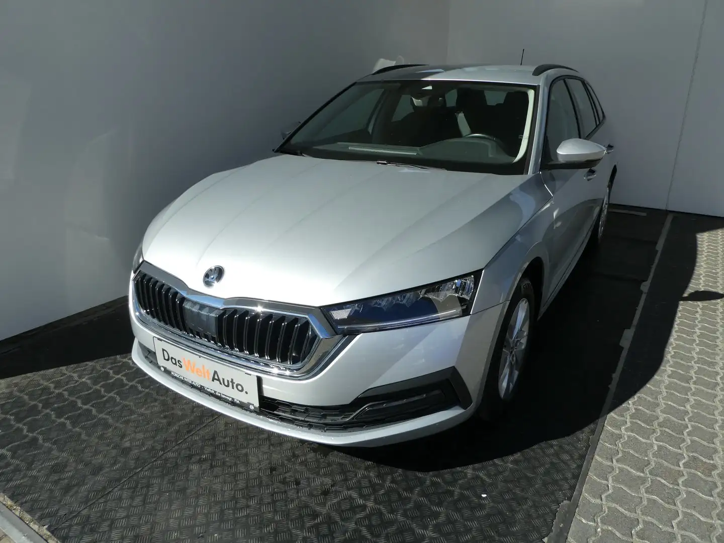 Skoda Octavia 4x4 Ambition TDI DSG Argent - 1