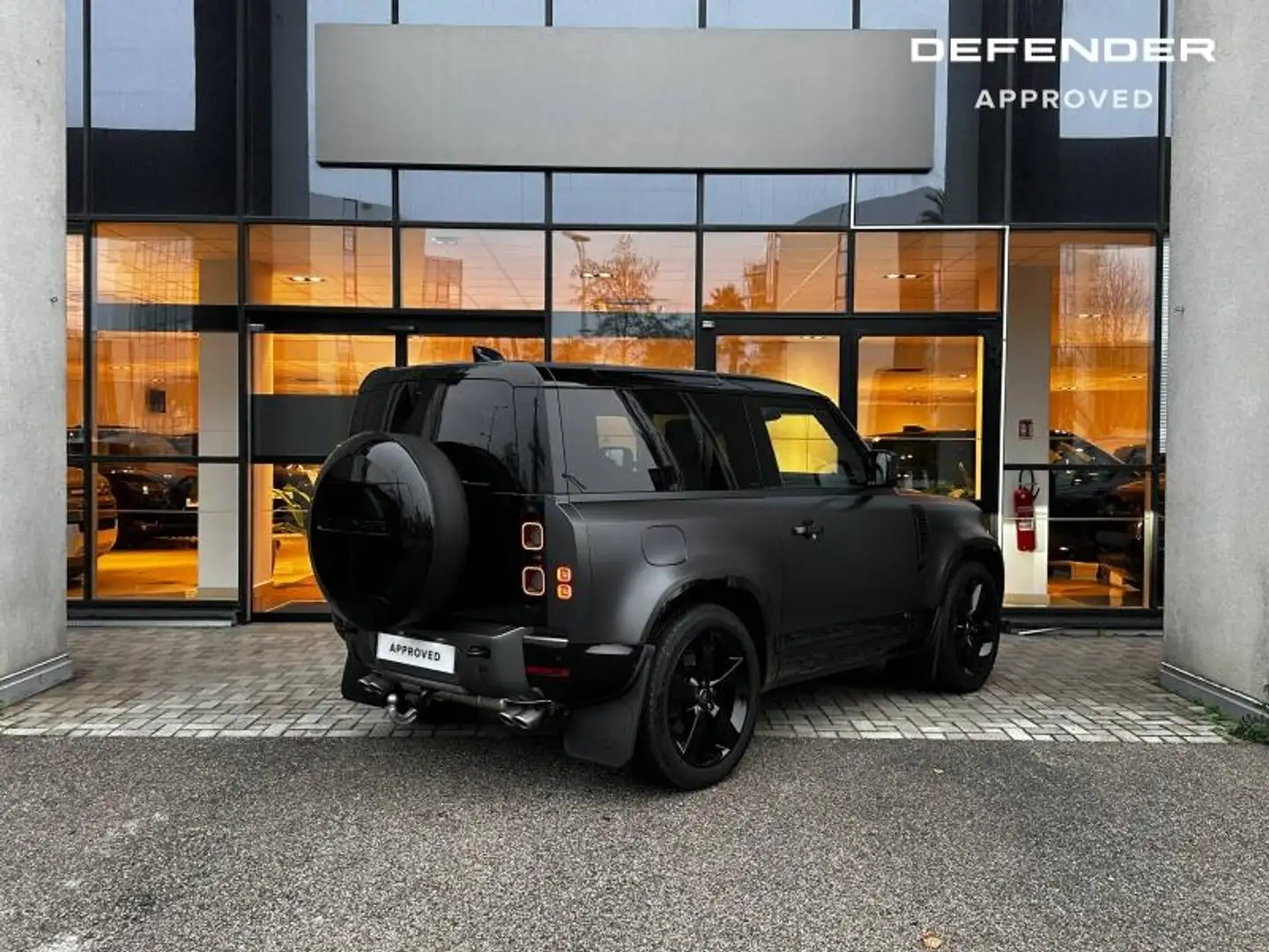 Land Rover Defender 90 5.0 P525 X-Dynamic V8 Carpathian - 2