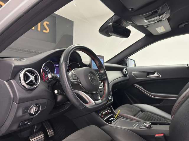 Mercedes-Benz GLA 200 — photo 15