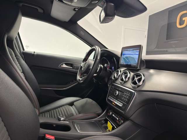 Mercedes-Benz GLA 200 — photo 14