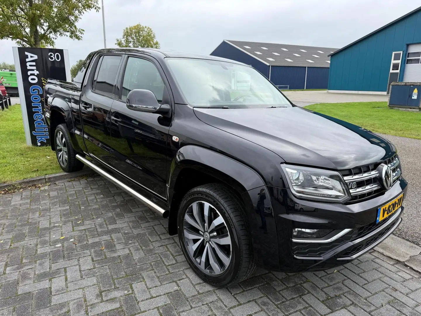 Volkswagen Amarok 3.0 TDI 4Motion DC Highline V6 224Pk DC Dubbele Ca Zwart - 2