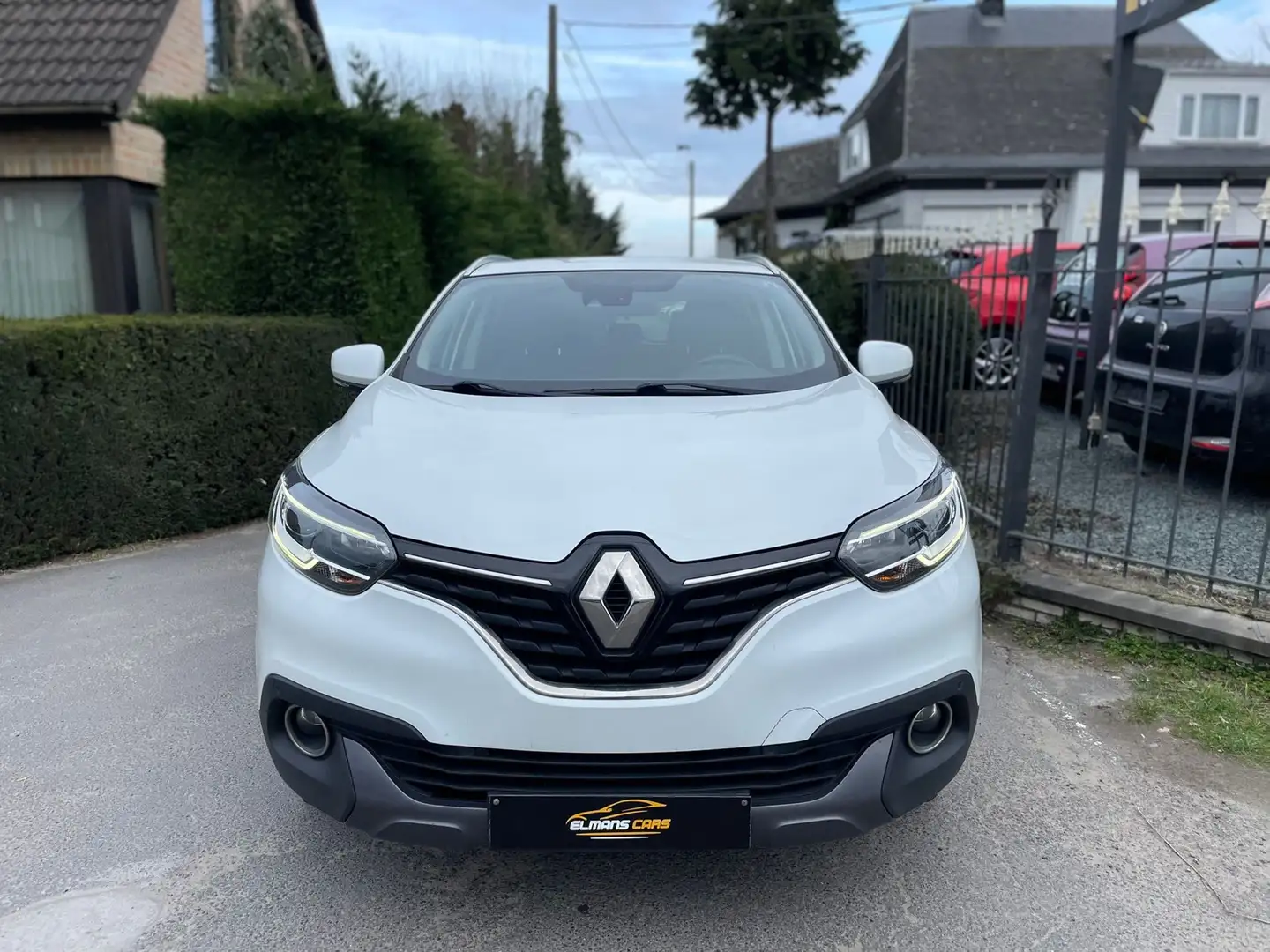 Renault Kadjar 1.5 dCi *Automatique-Cuire-Navi-Camera-EURO 6* Wit - 2