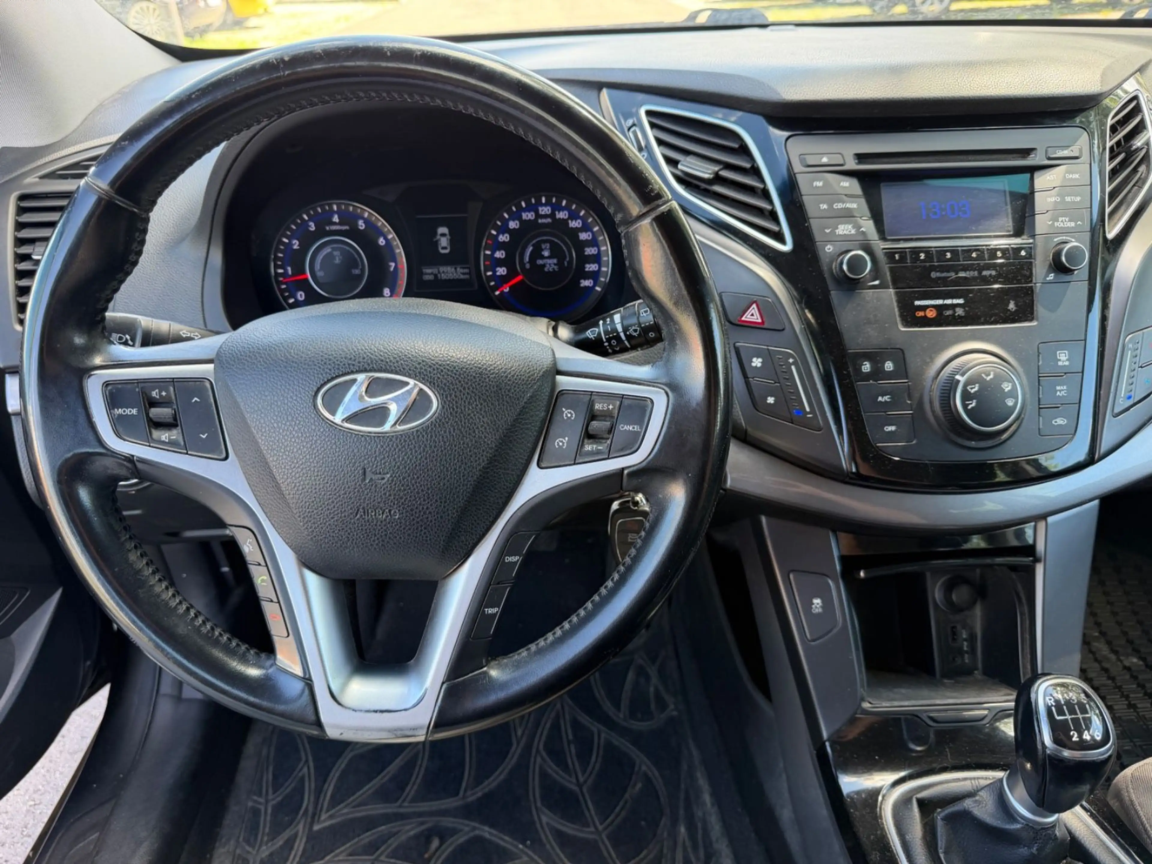 Hyundai i40 cw FIFA World Cup Edition — photo 15