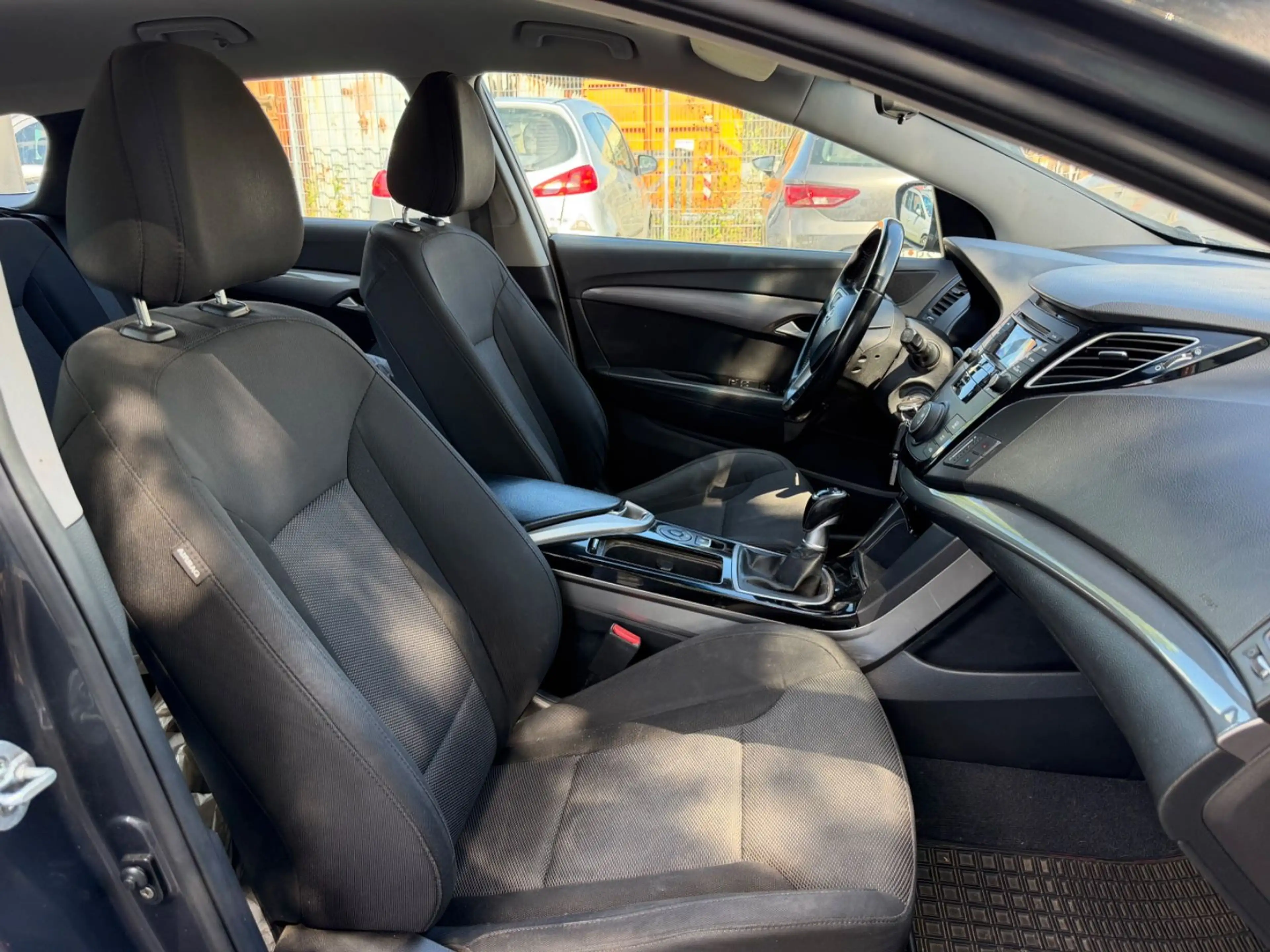 Hyundai i40 cw FIFA World Cup Edition — photo 11